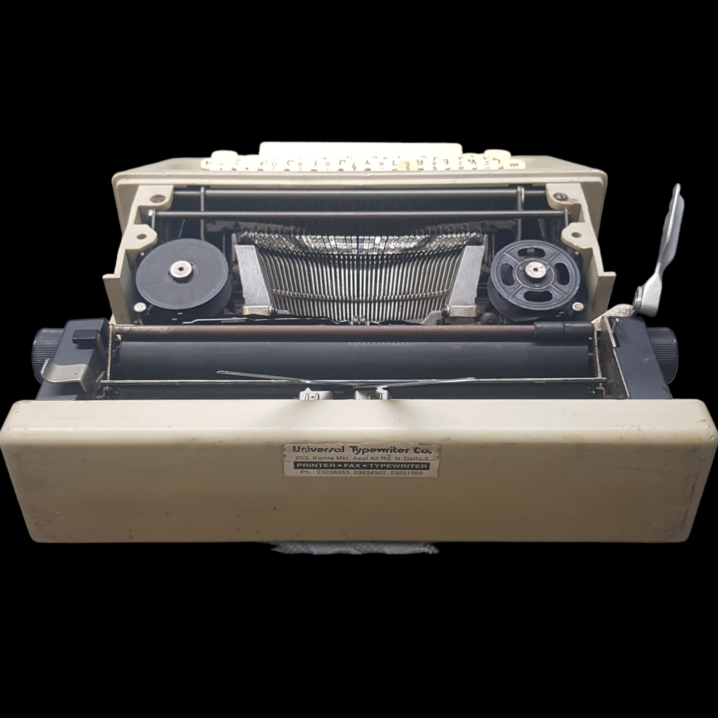Image of Olivetti Lettera 25 Typewriter. Portable Typewriter. Made in Europe. Fibre Body. Available without top. Available from universaltypewritercompany.in