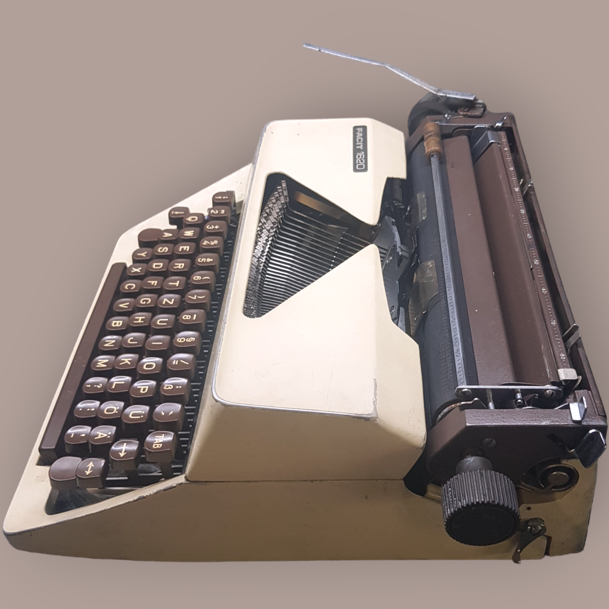 Image of Facit 1620 Typewriter. A Midsize, Rare, Portable Typewriter. Made in Switzerland. Available from universaltypewritercompany.in