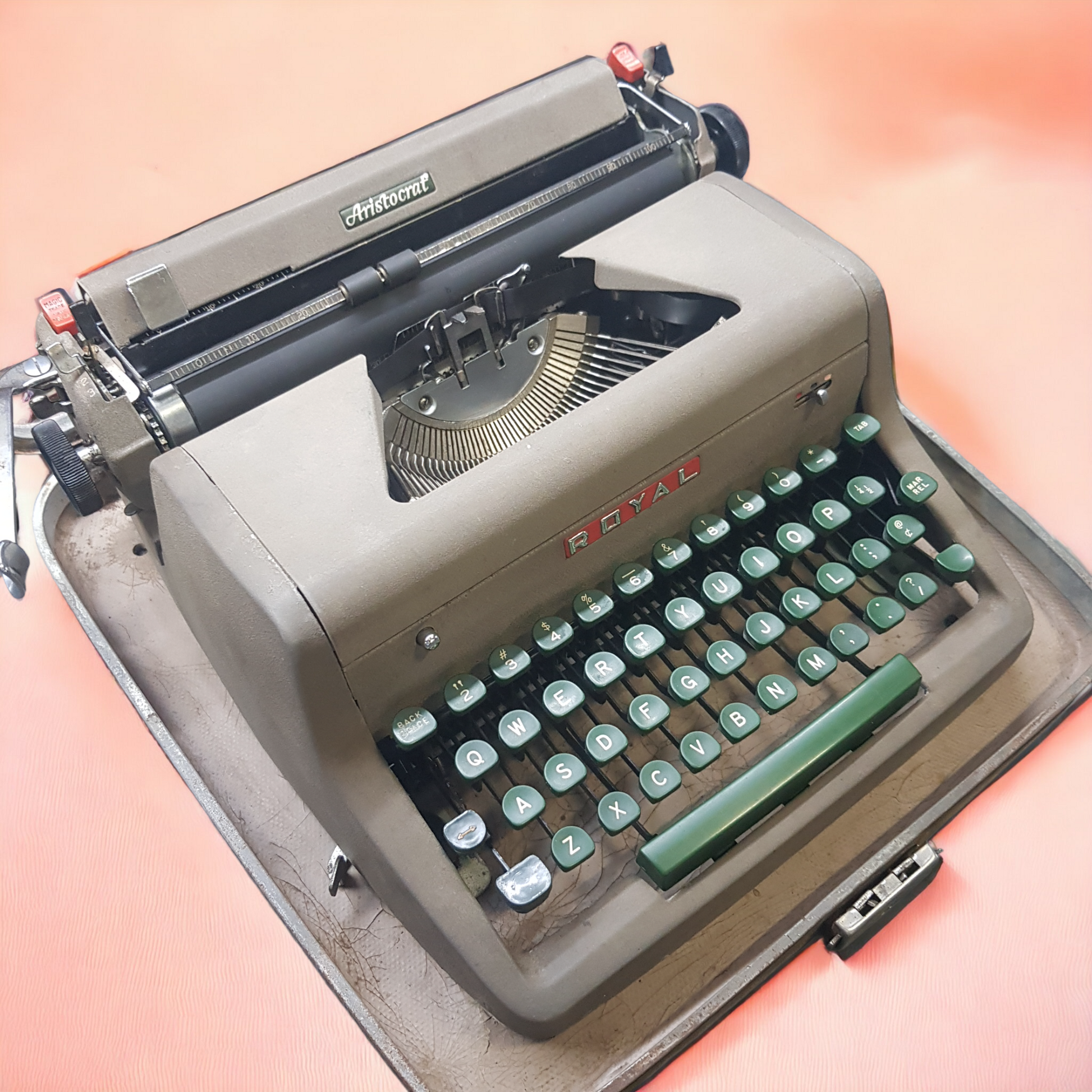 Image of Royal Aristocrat Typewriter. A mid Size Rare Portable Typewriter. Made in the USA. Available from Universal Typewriter Company.