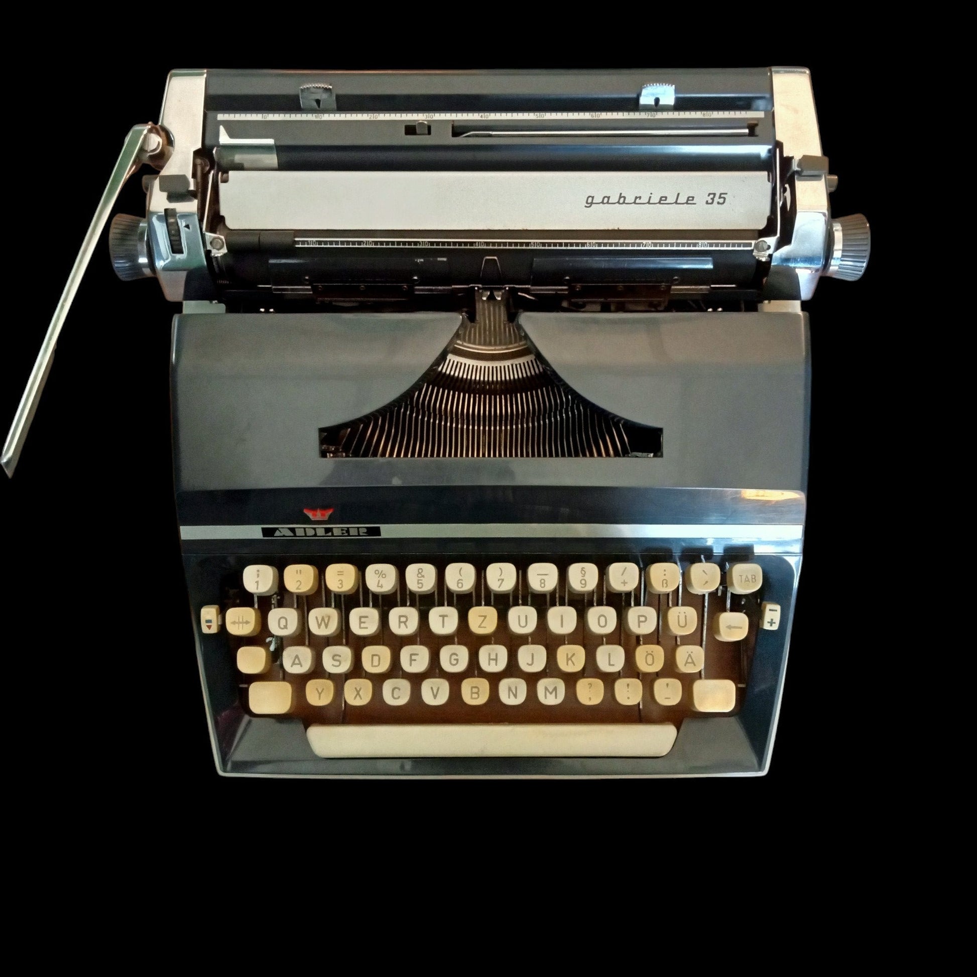 Image of Adler Gabriele 35 Typewriter. Available from universaltypewriterccompany.in