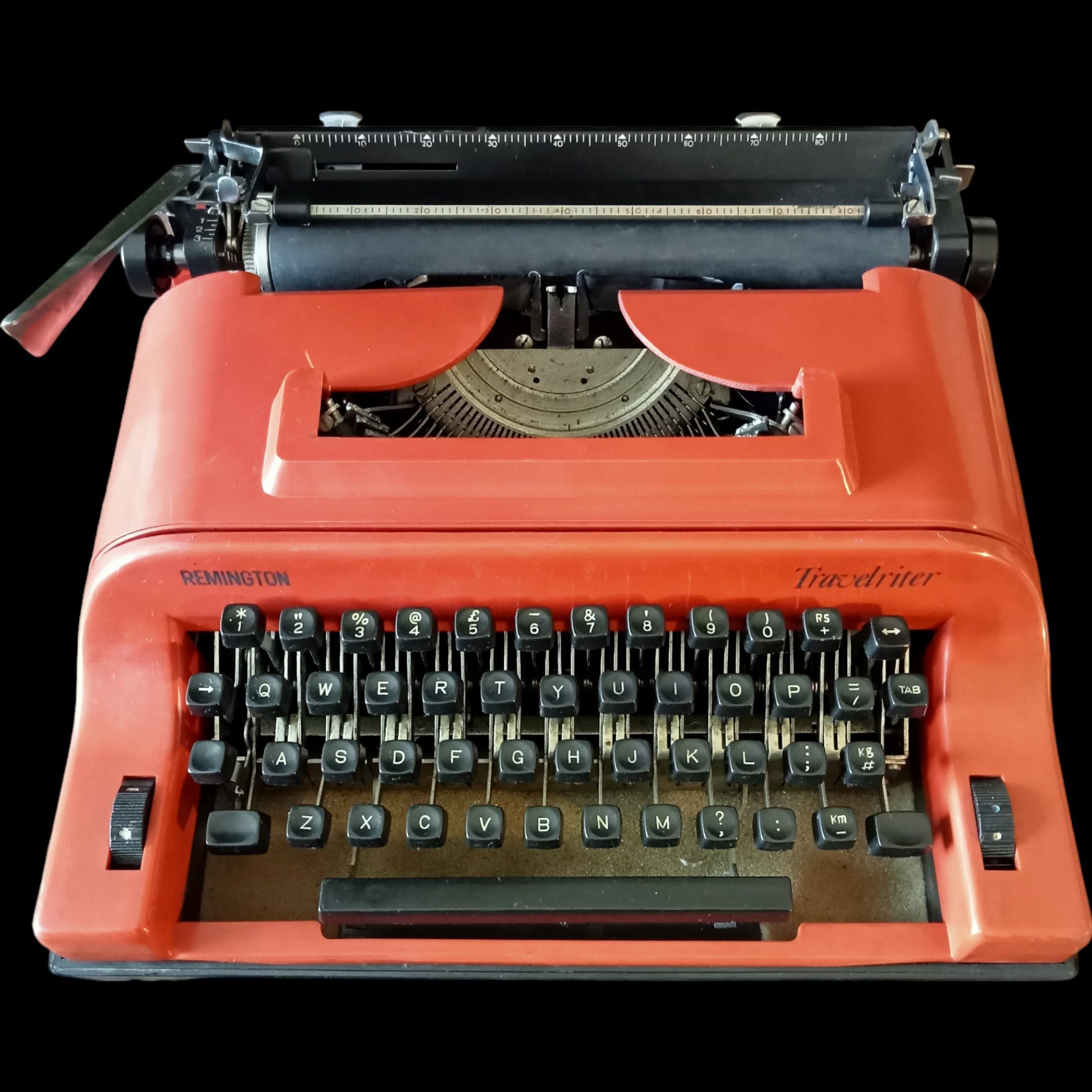 Image of Remington Travelriter Typewriter. Available from universaltypewritercompany.in