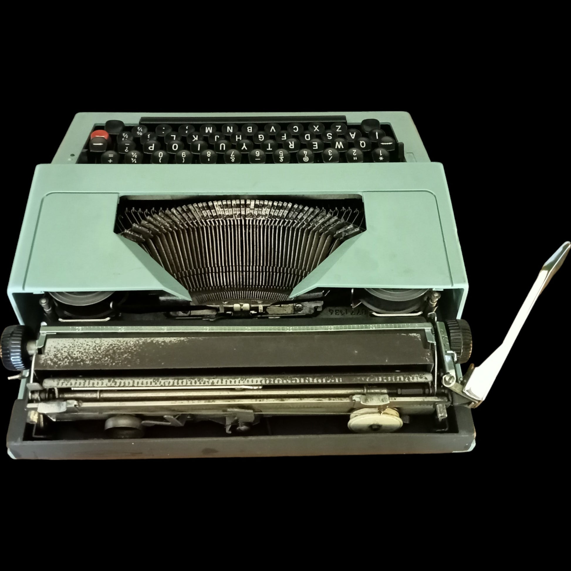 Image of Portable Typewriter. Available from universaltypewritercompany.in