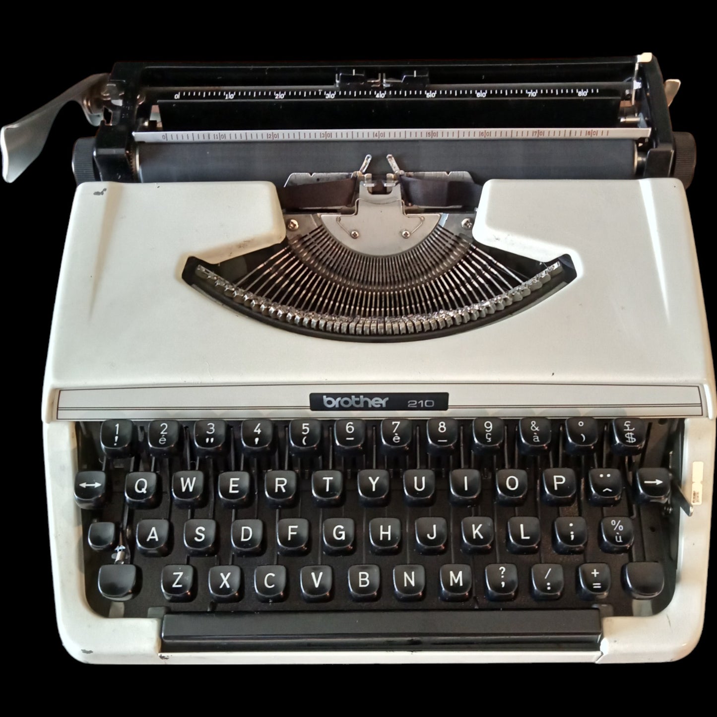 Image of Brother 210 Typewriter. Available from universaltypewritercompany.in