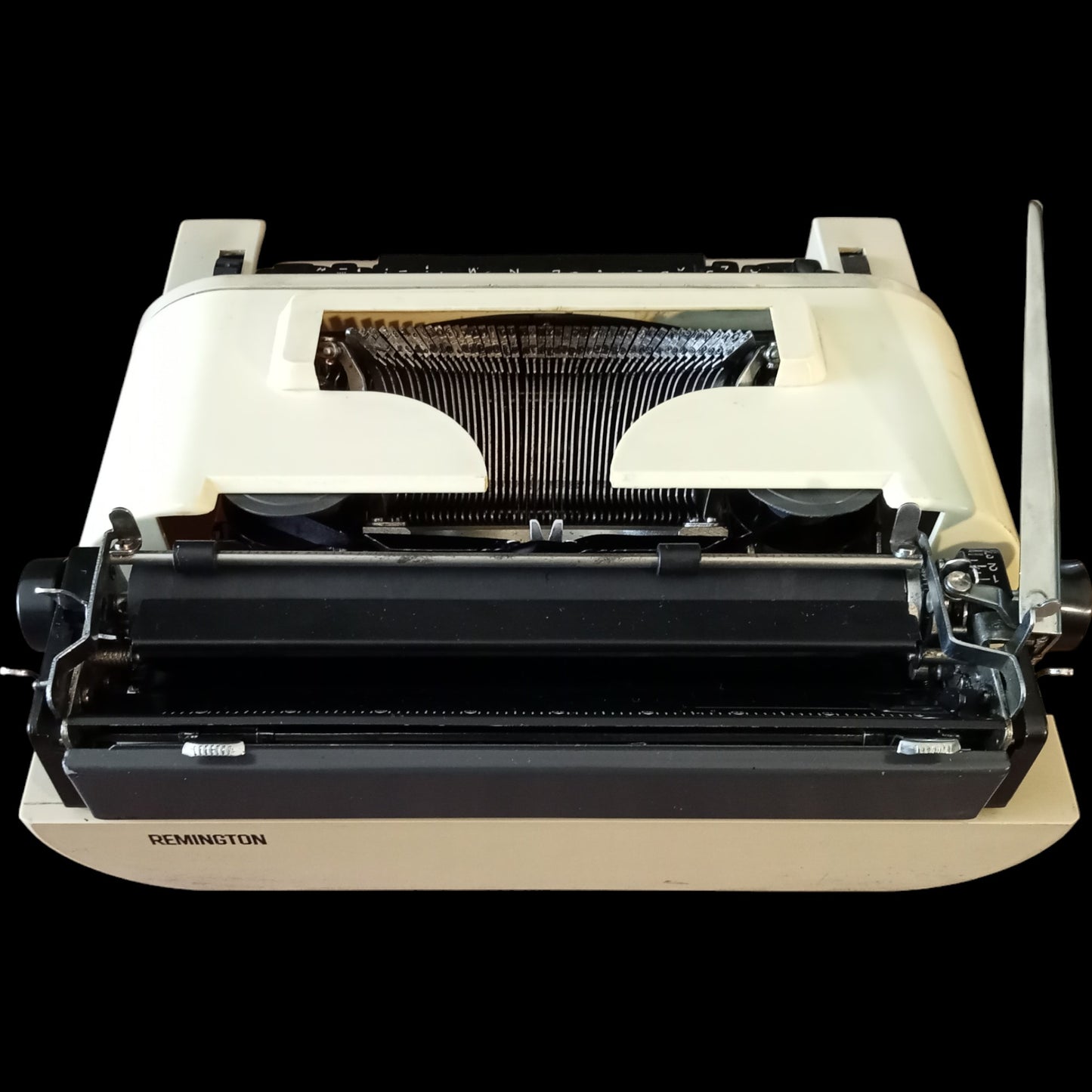 Image of Remington 20 Typewriter. Available from universaltypewritercompany.in