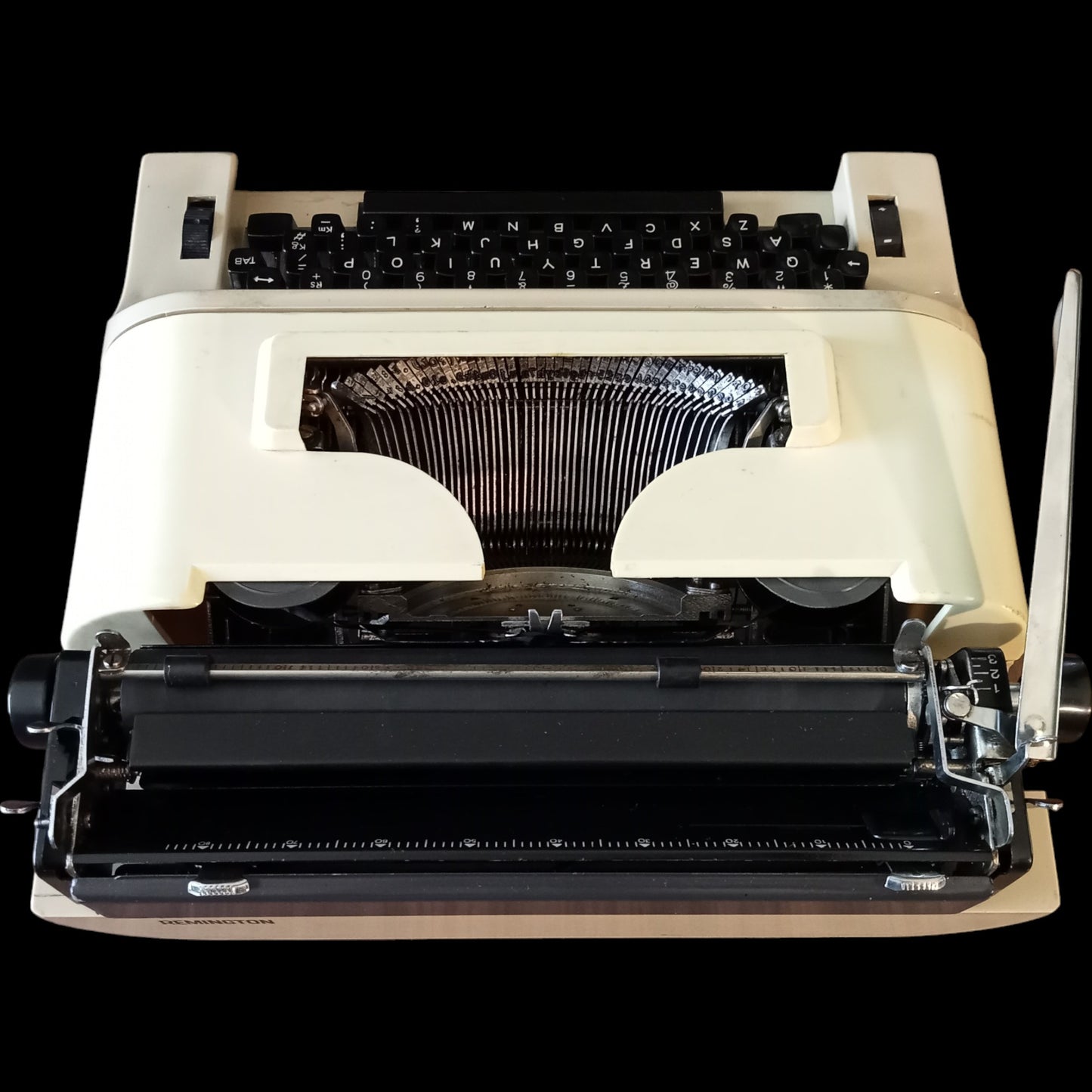 Image of Remington 20 Typewriter. Available from universaltypewritercompany.in