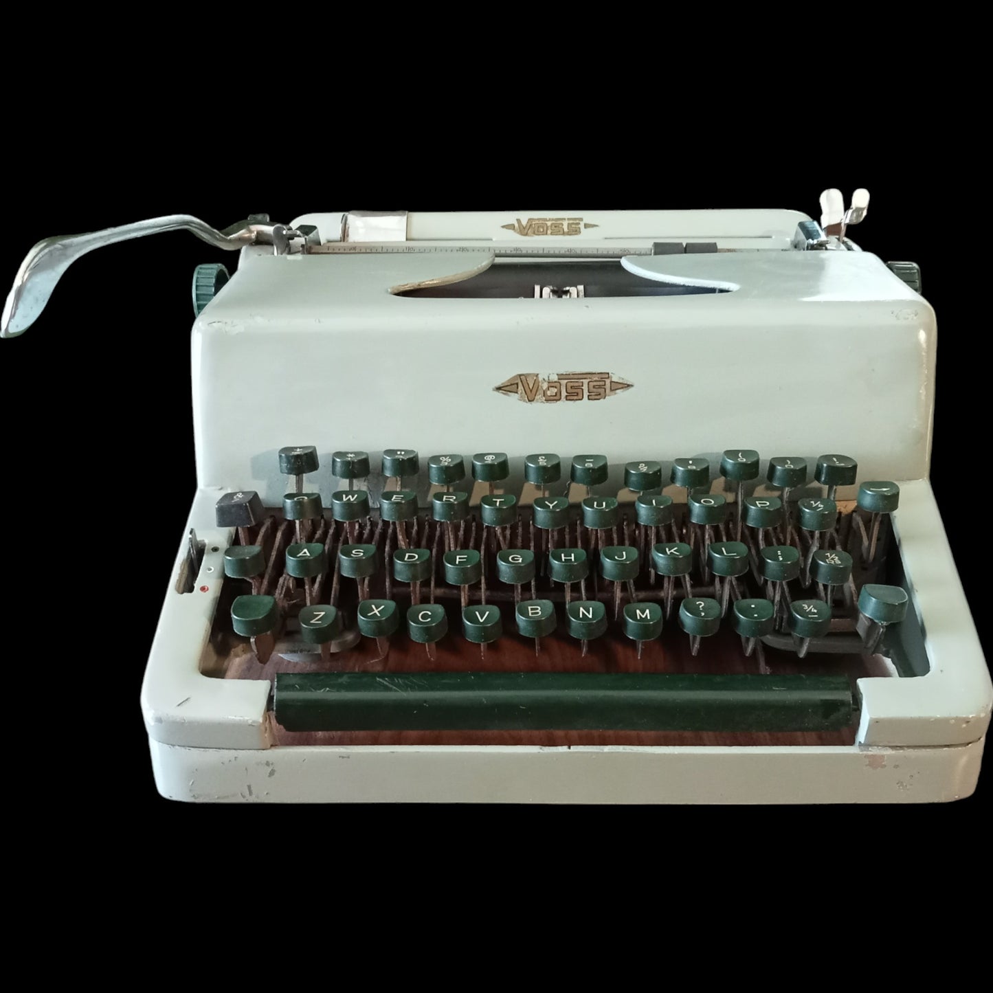 Image of Voss Typewriter. Available from universaltypewritercompany.in