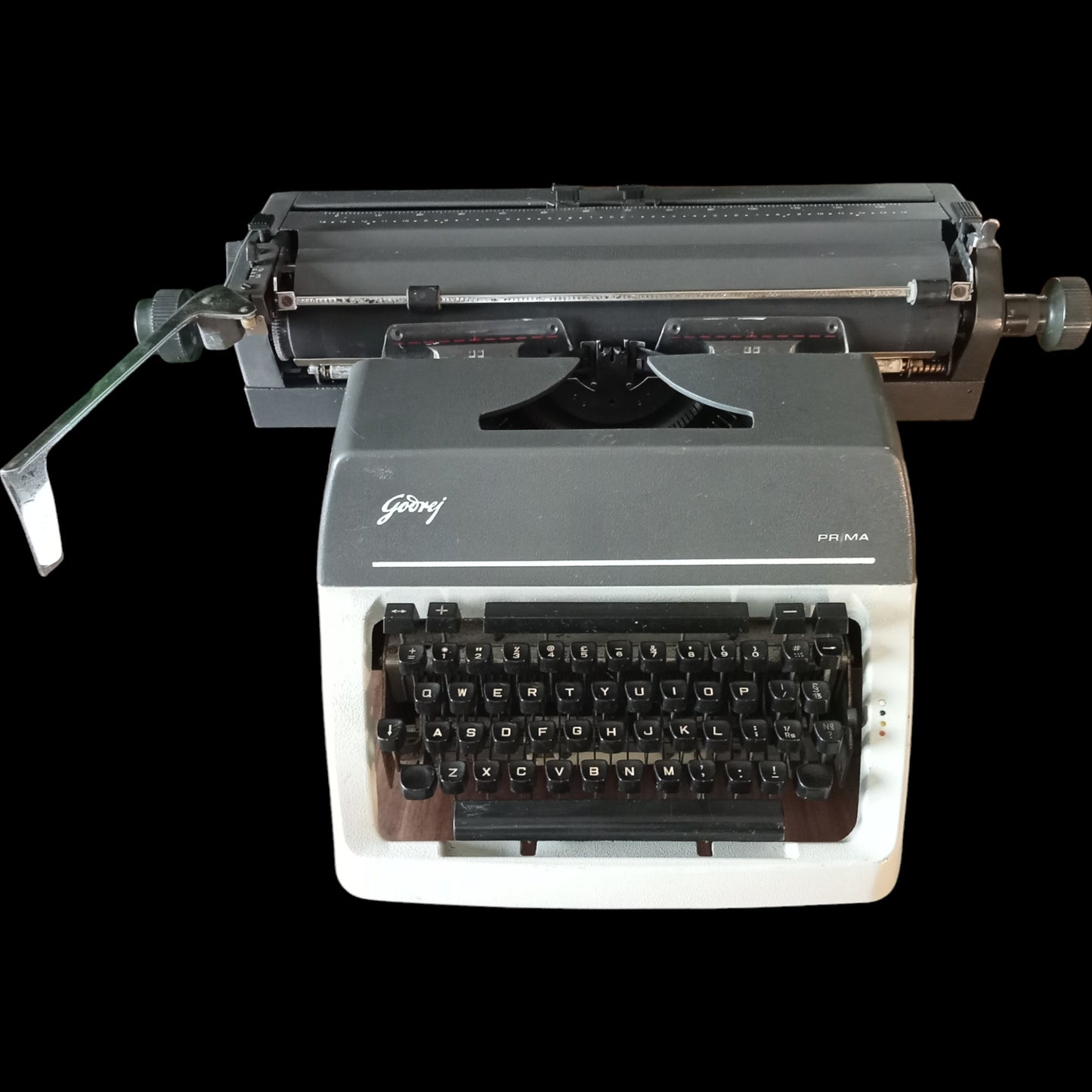 Image of Godrej Prima Typewriter. Available from universaltypewritercompany.in