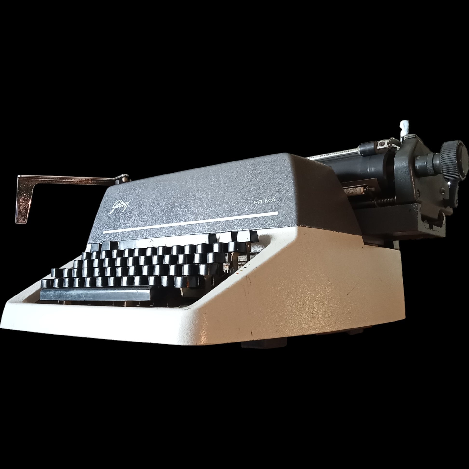 Image of Godrej Prima Typewriter. Available from universaltypewritercompany.in