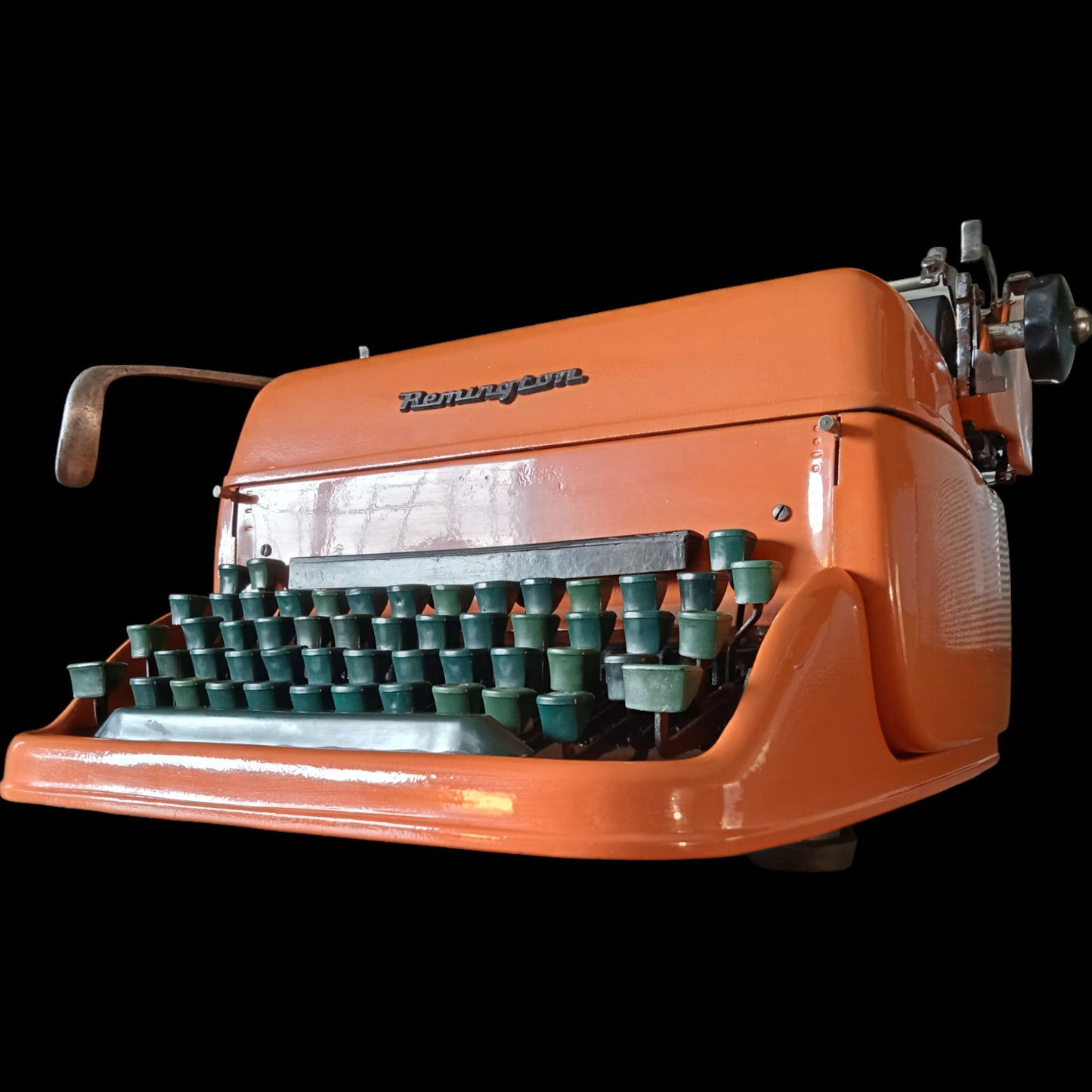 Image of Remington Superiter Typewriter. Available from universaltypewritercompany.in