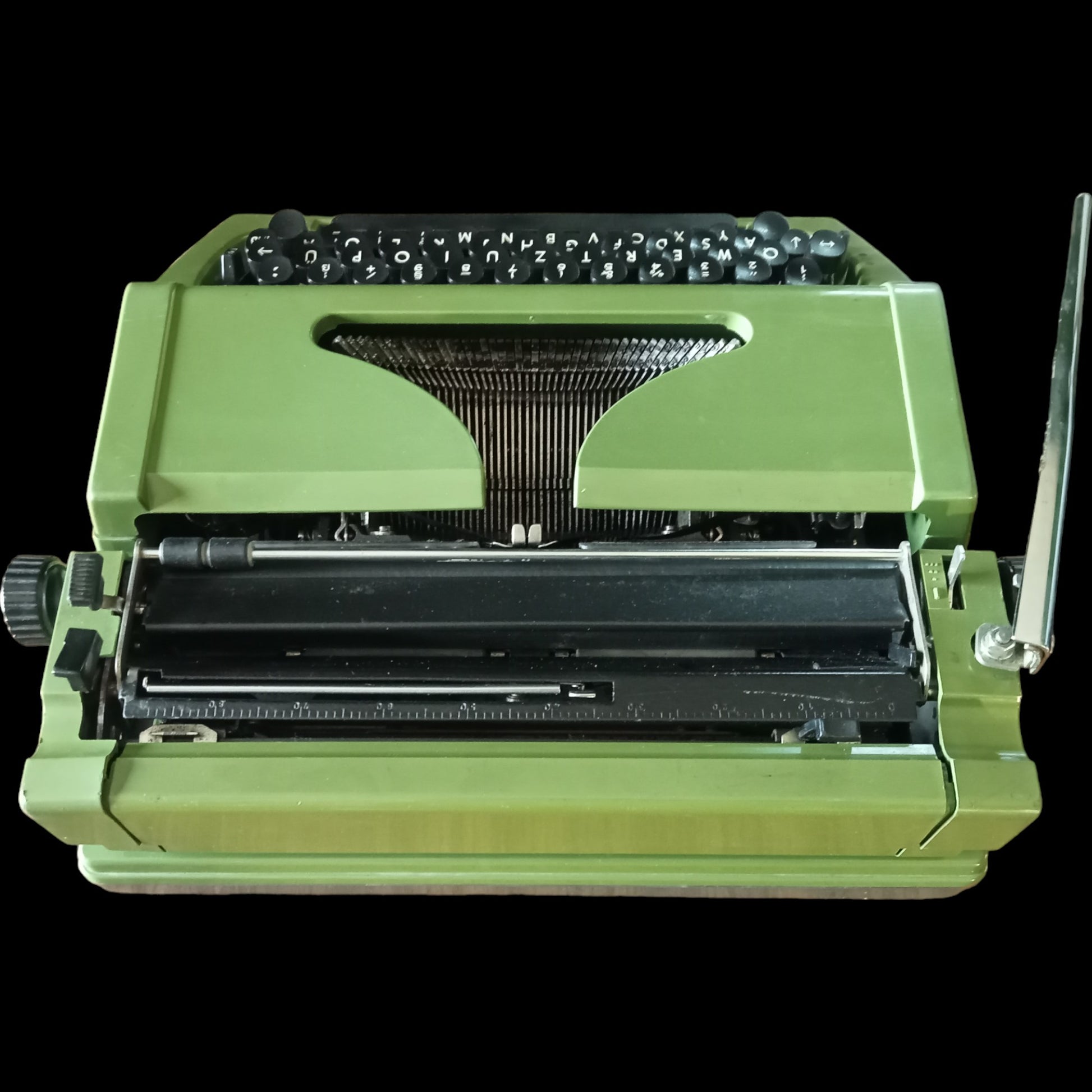 Image of Prasident 1550 Super Typewriter. Available from universaltypewritercompany.in