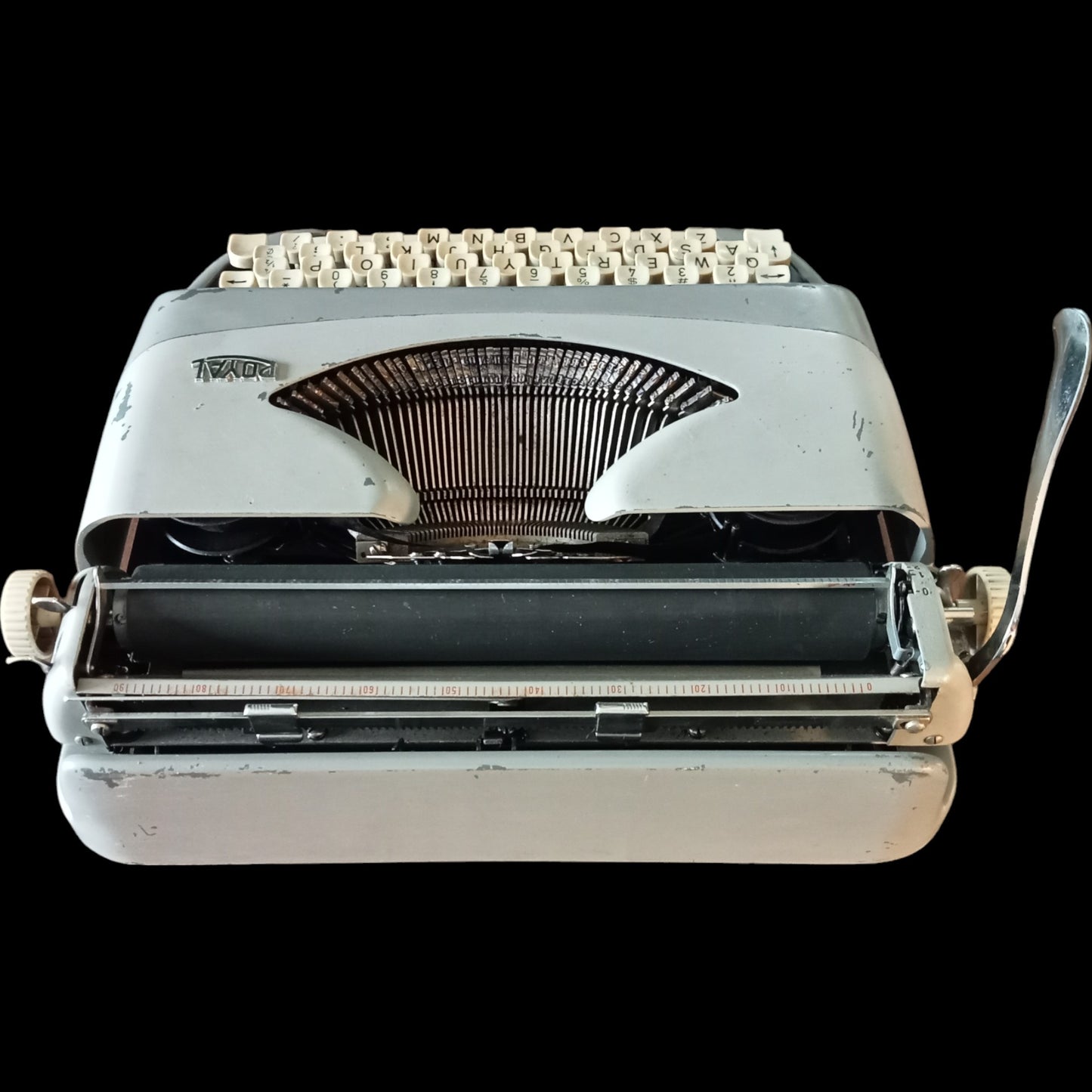 Image of Royal Royalite Typewriter. Available from universaltypewritercompany.in