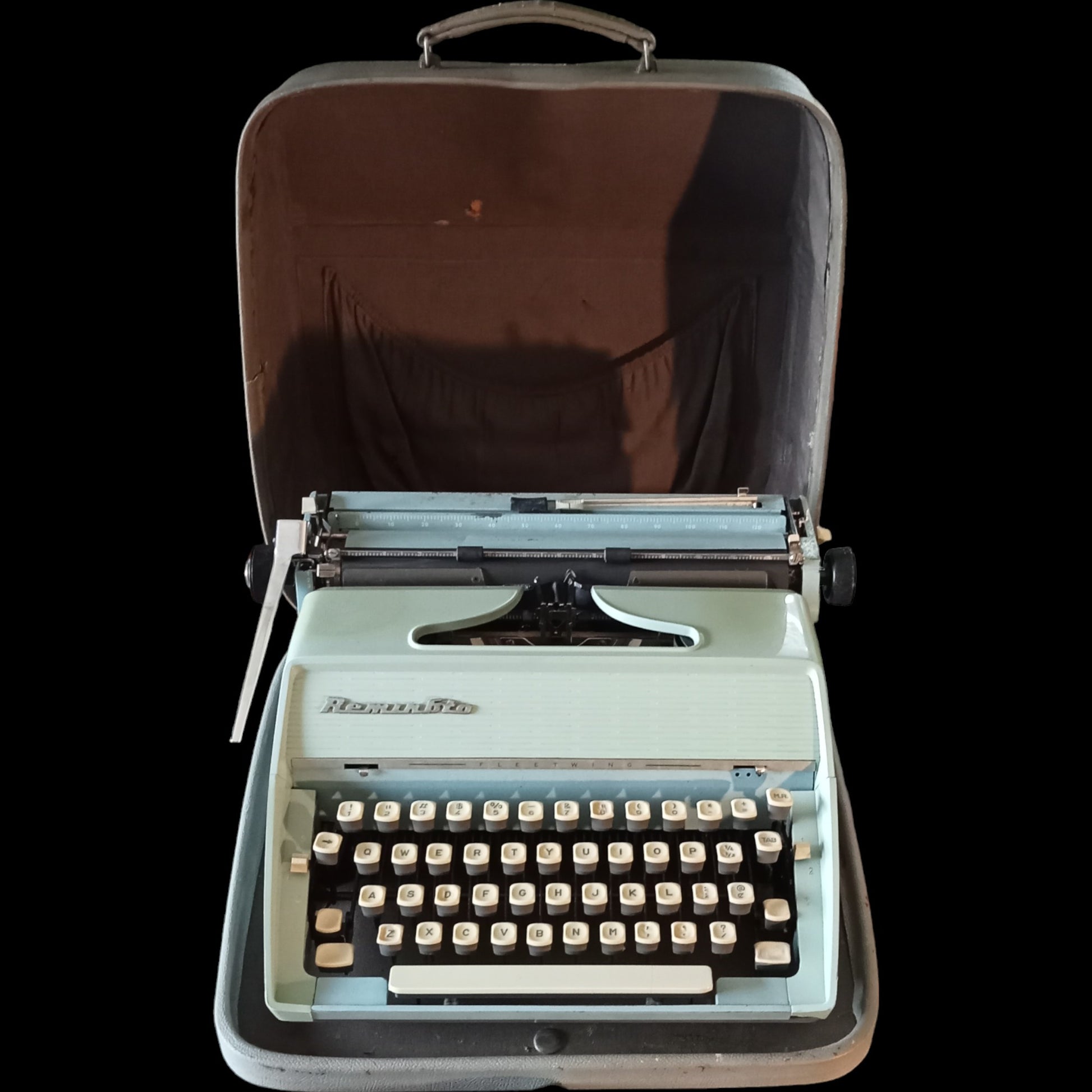 Image of Remington Monarch Fleetwing Typewriter. Available from universaltypewritercompany.in