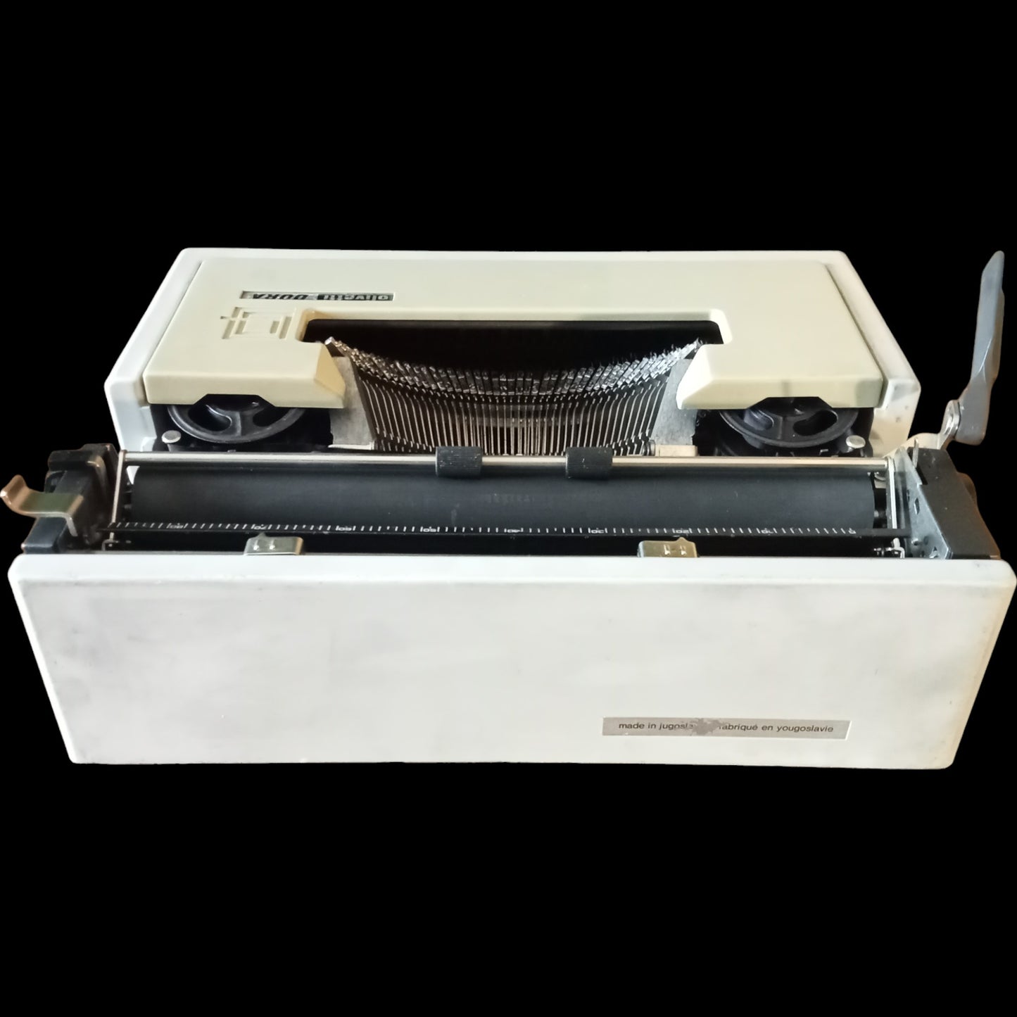 Image of Olivetti Dora Typewriter. Available from universaltypewritercompany.in