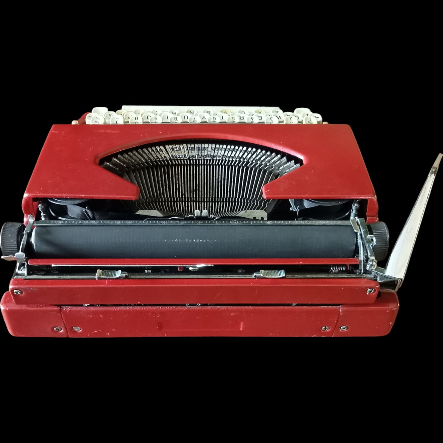 Image of Silver Reed Silverette II Typewriter. Available from universaltypewritercompany.in