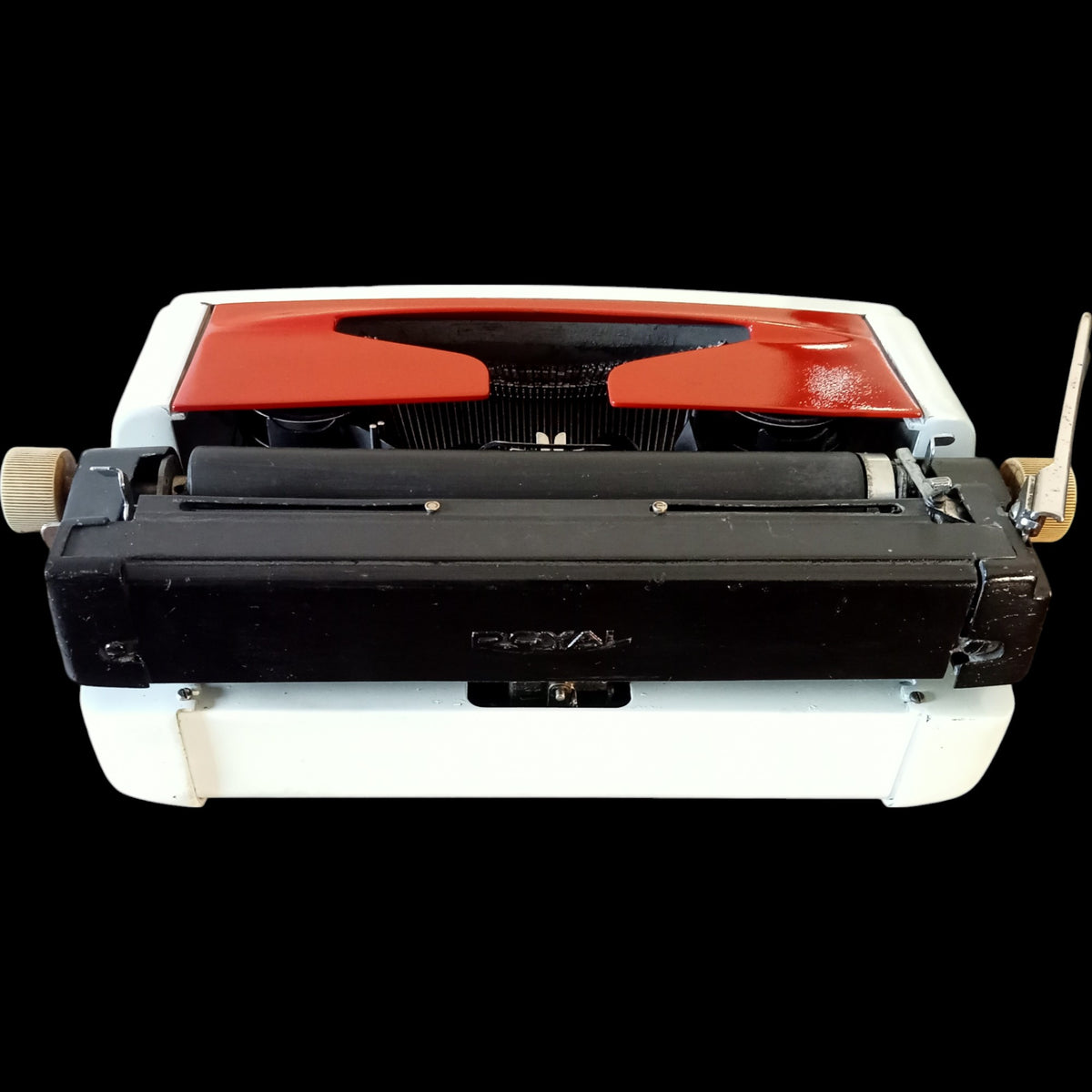 Image of Royal Safari Typewriter.
Available from universaltypewritercompany.in