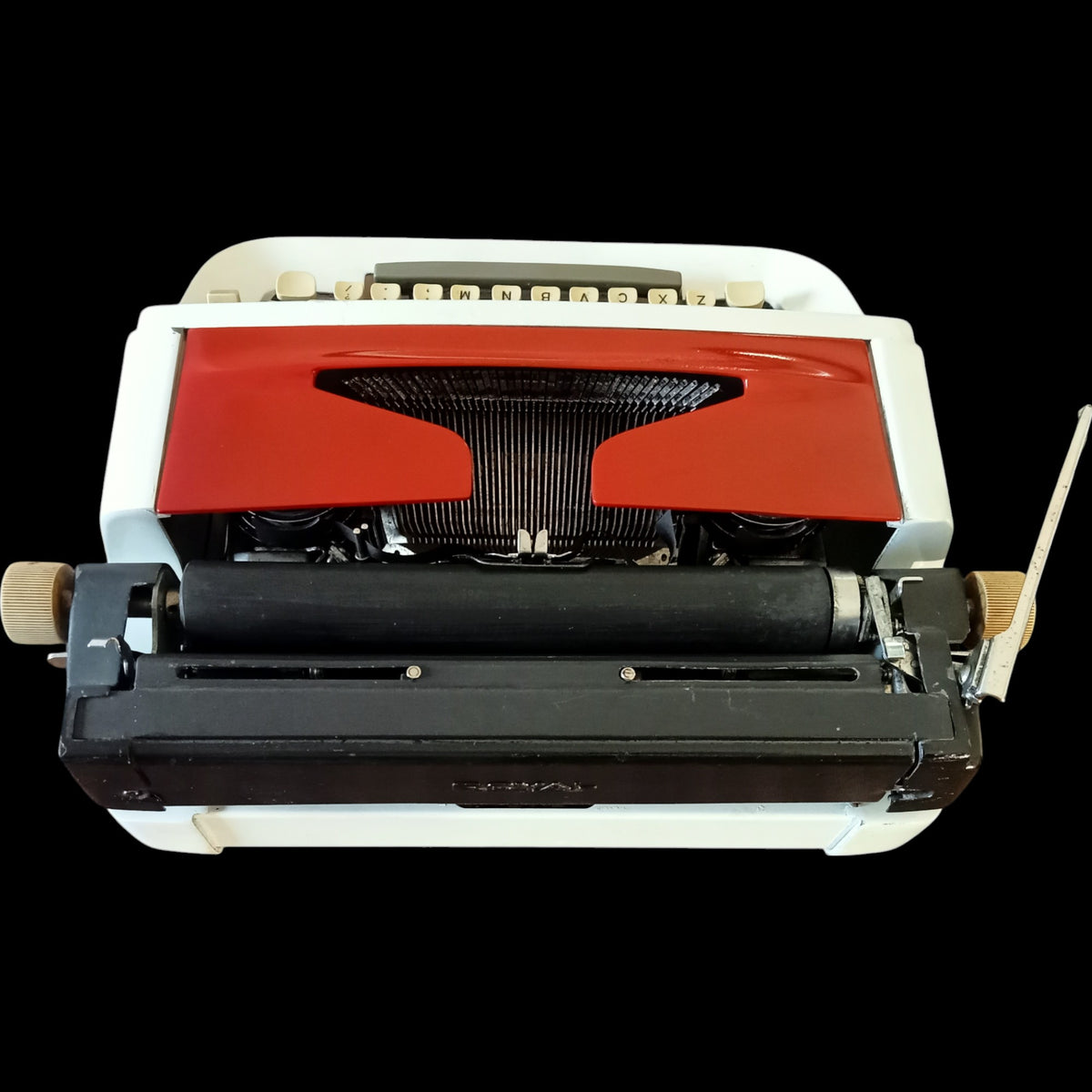 Image of Royal Safari Typewriter.
Available from universaltypewritercompany.in