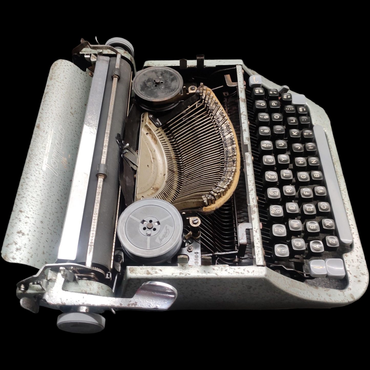 Image of Torpedo Classic Typewriter. Available from universaltypewritercompany.in