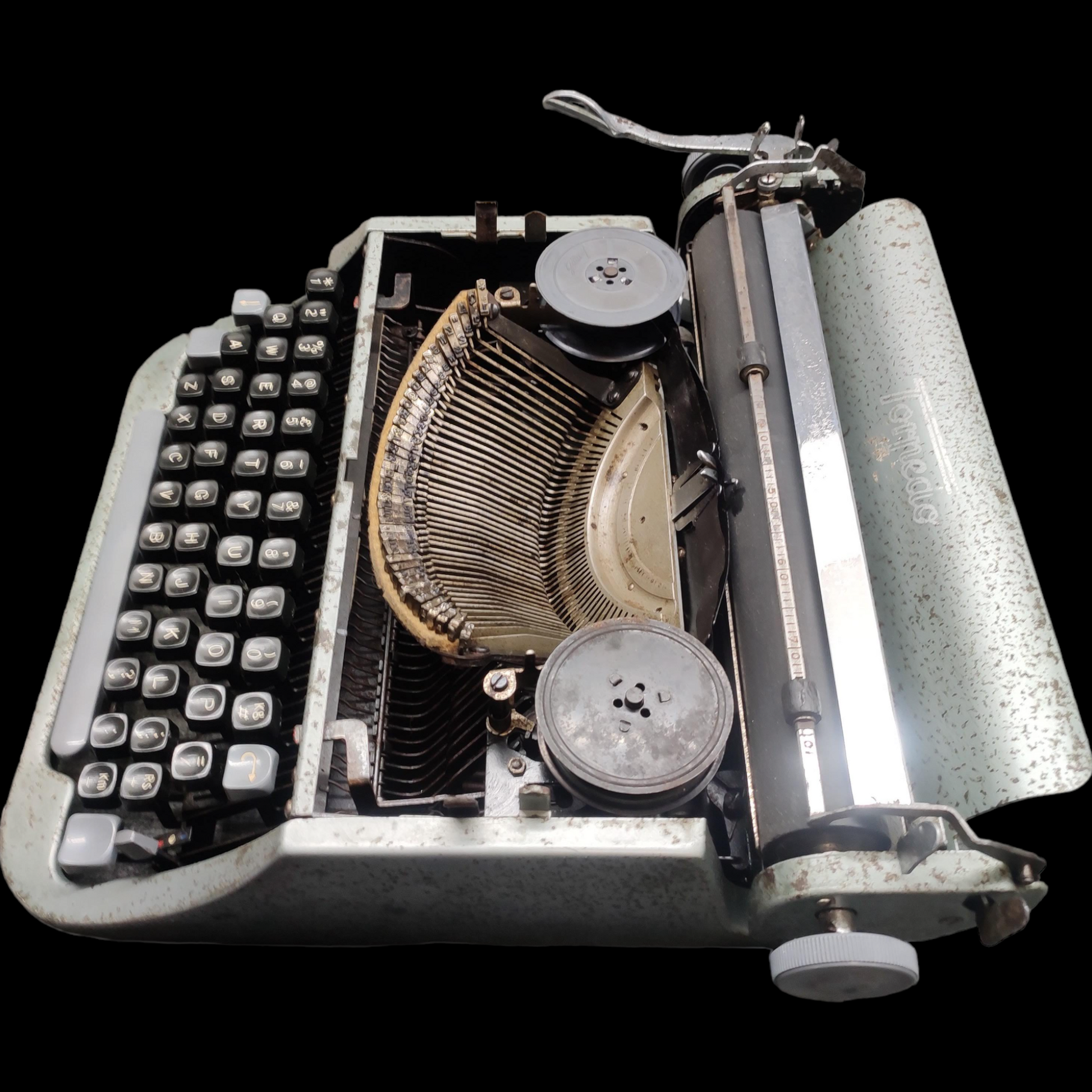 Image of Torpedo Classic Typewriter. Available from universaltypewritercompany.in