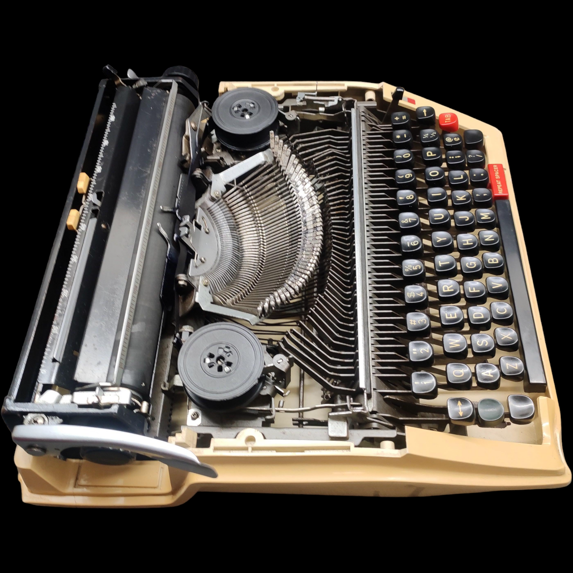 Image of Brother 750TR Typewriter. Available from universaltypewritercompany.in