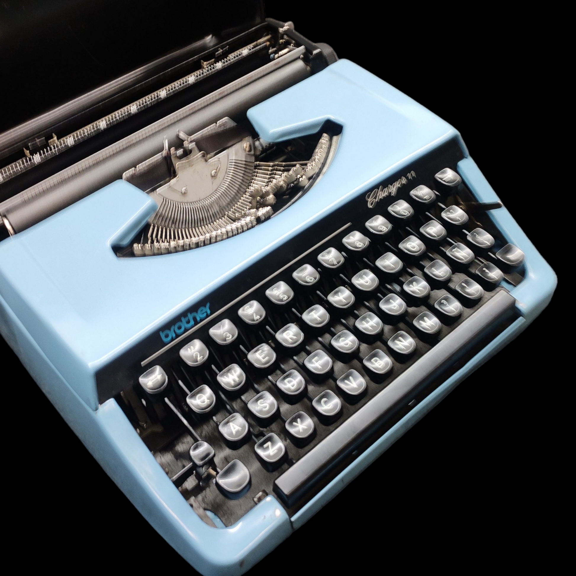 Image of Brother Charger 11 Typewriter. Available from universaltypewritercompany.in