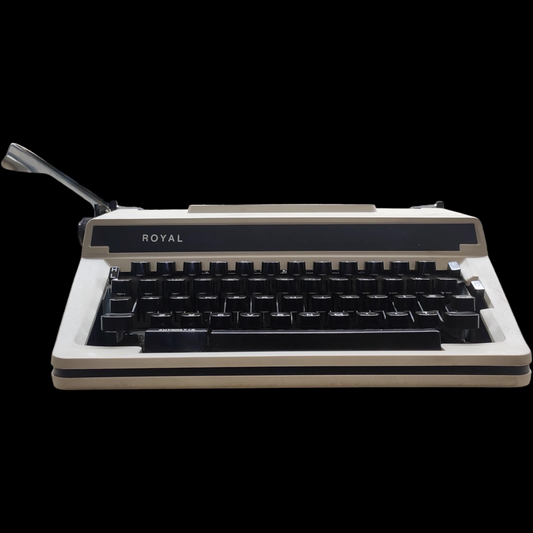 Image of Royal Express 12 Typewriter. Available from universaltypewritercompany.in