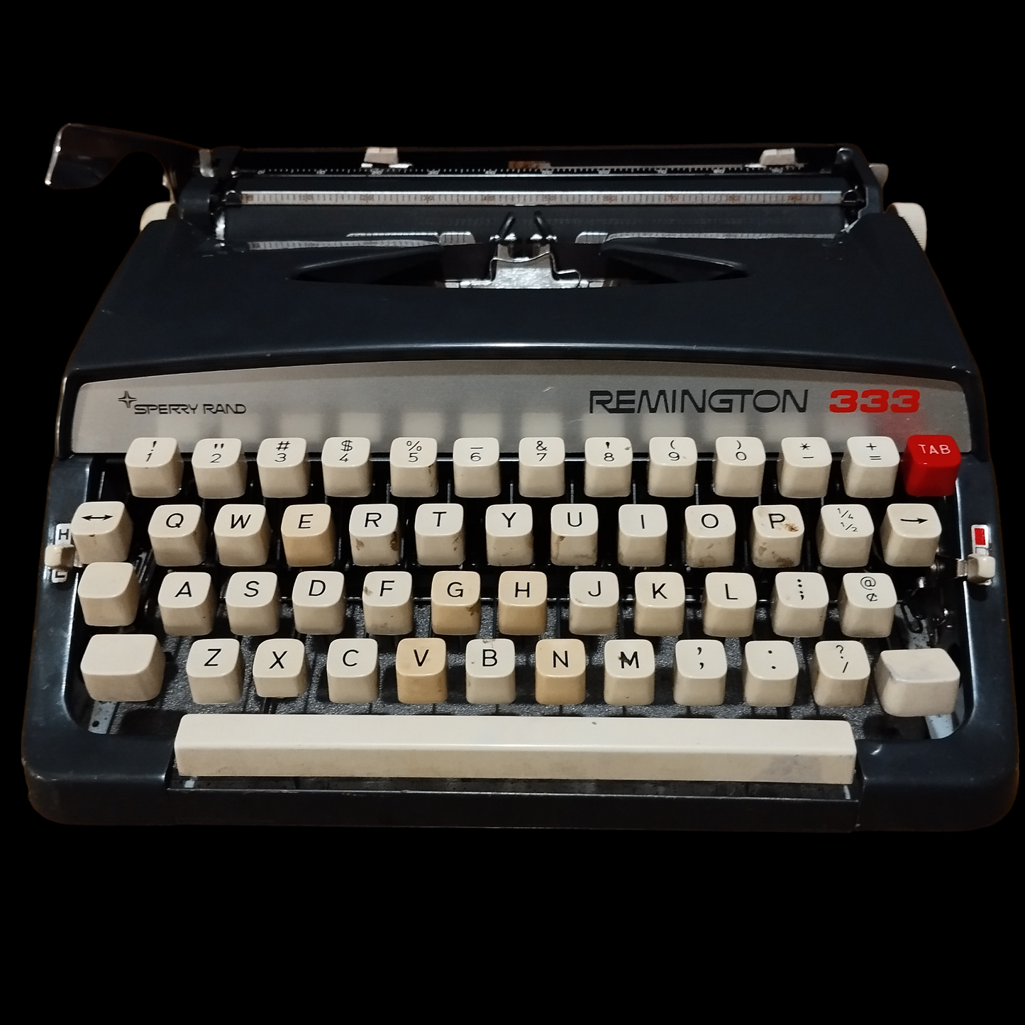 Image of Remington 333 Sperry Rand Typewriter. Available from universaltypewritercompany.in