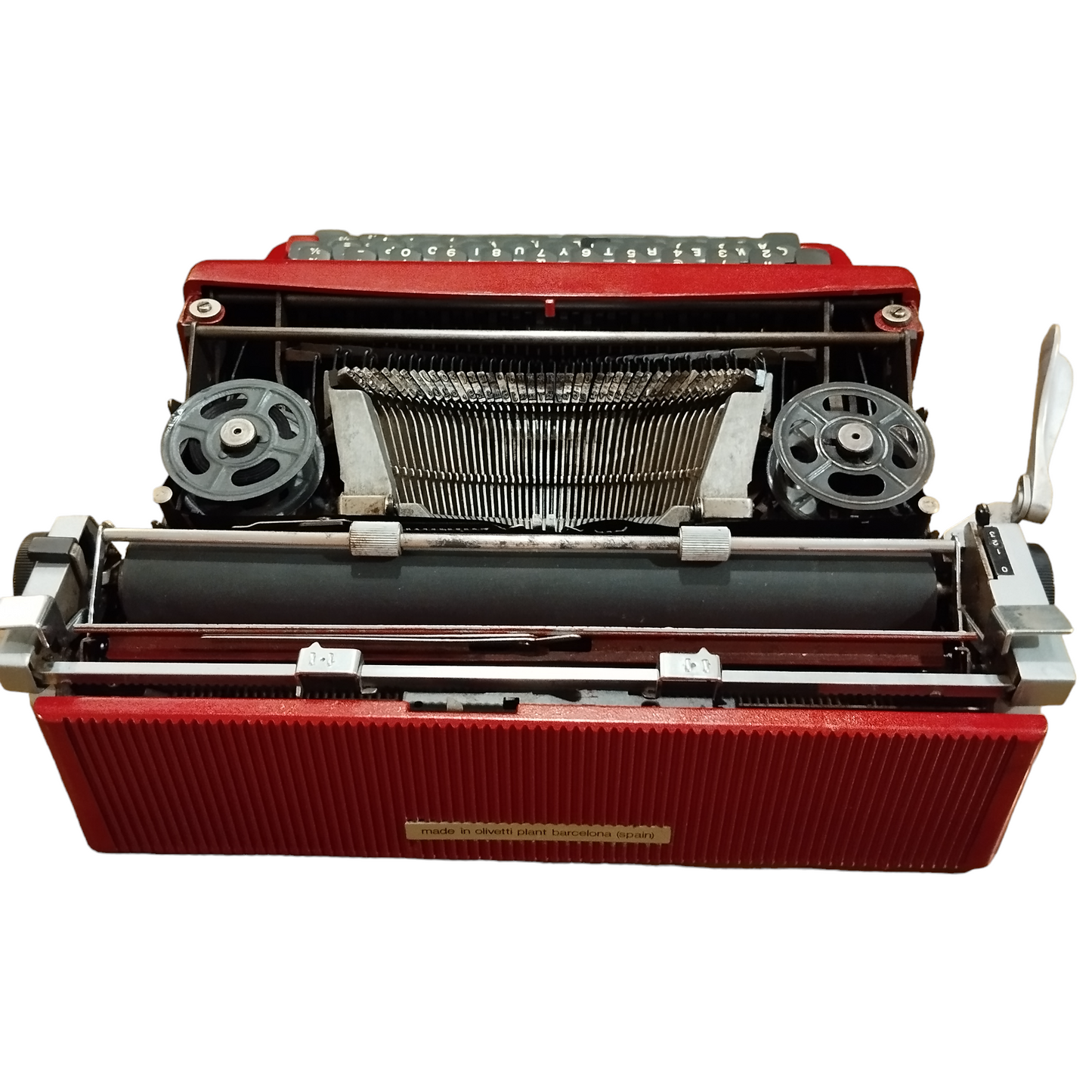 Image of Olivetti Lettera 32 Typewriter. Available from universaltypewritercompany.in