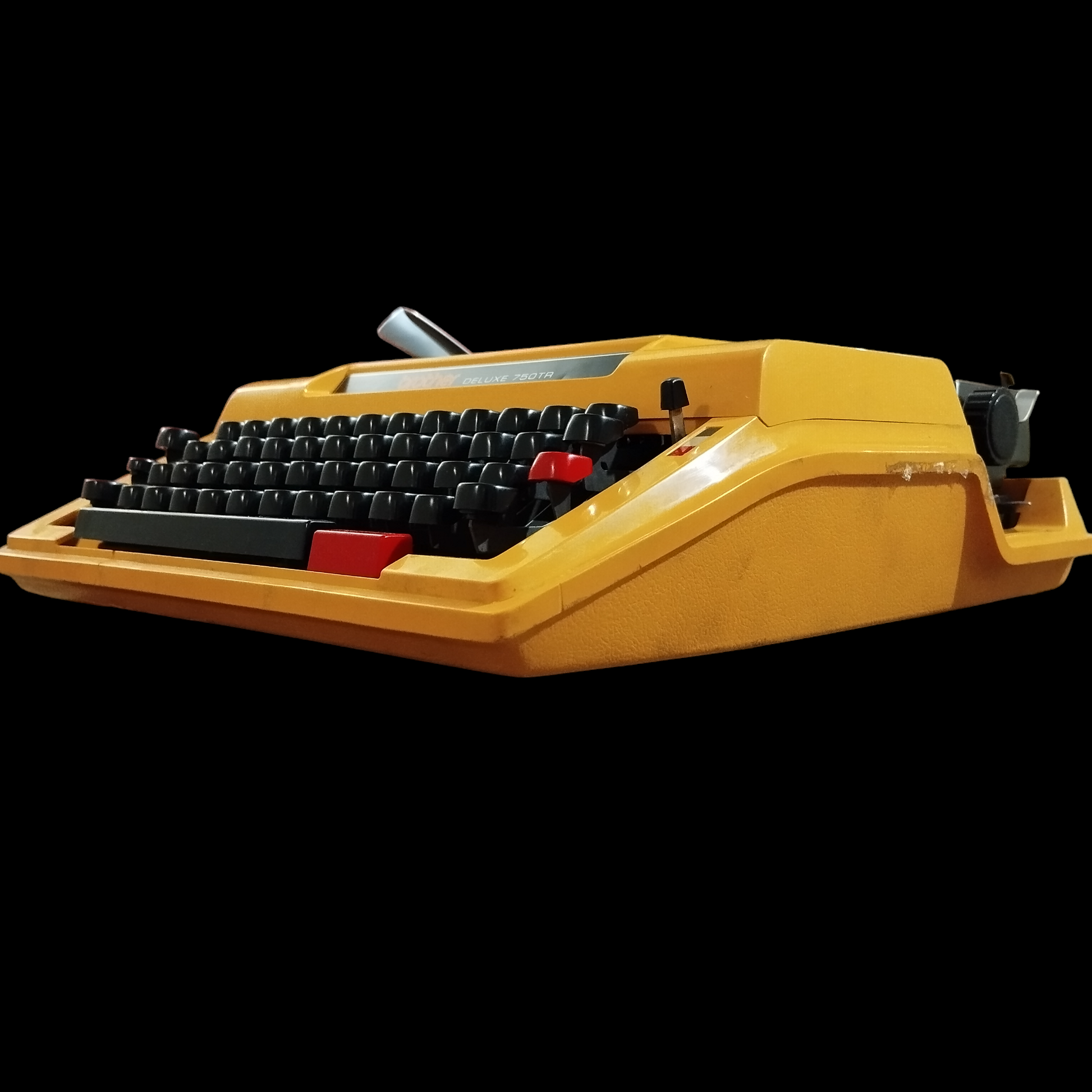 Image of Brother DELUXE  750TR Typewriter. Available from universaltypewritercompany.in