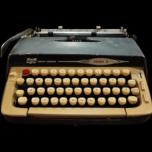 Image of SCM Smith Corona Galaxie II Typewriter. Available from universaltypewritercompany.in