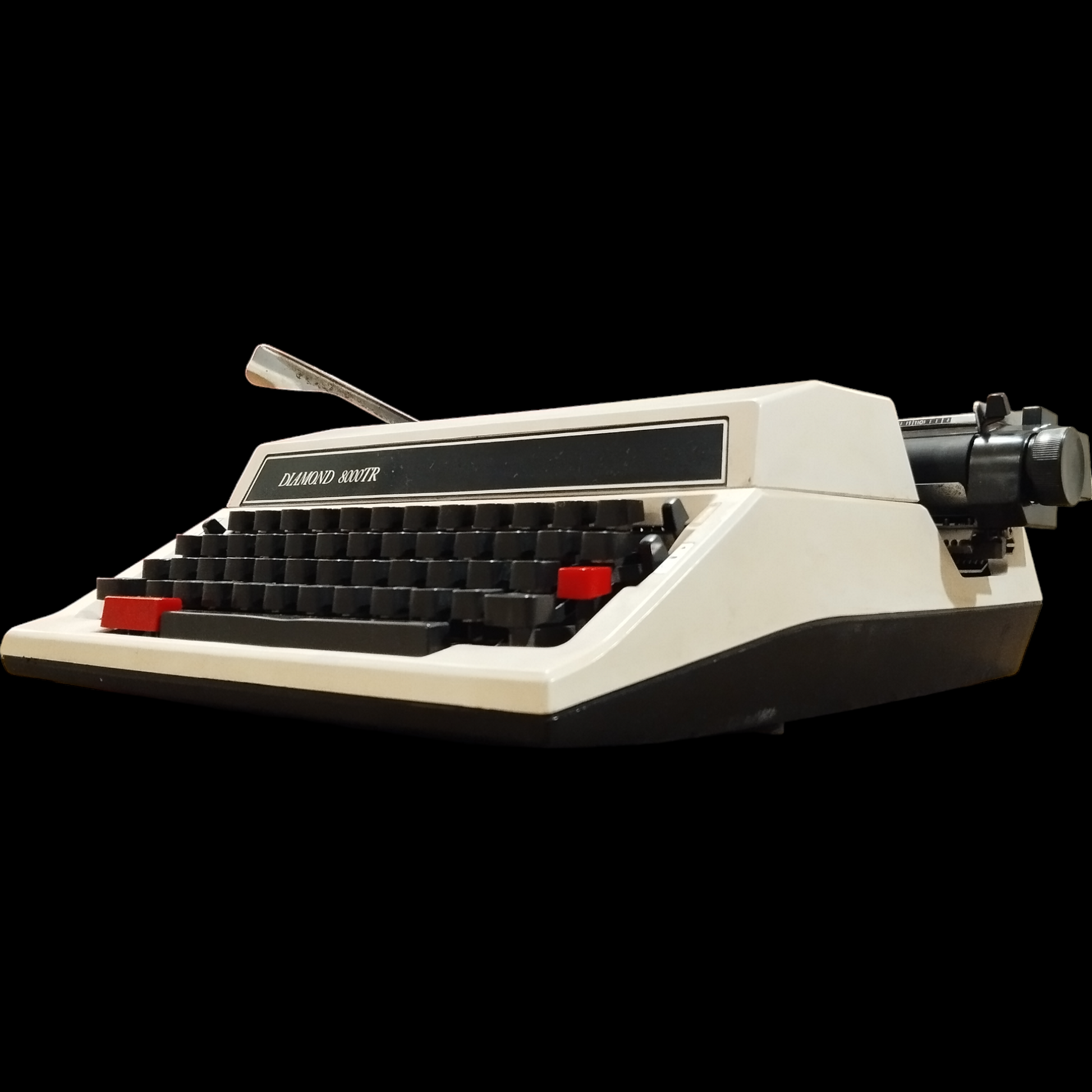 Image of Diamond 800TR Typewriter from universaltypewritercompany.in