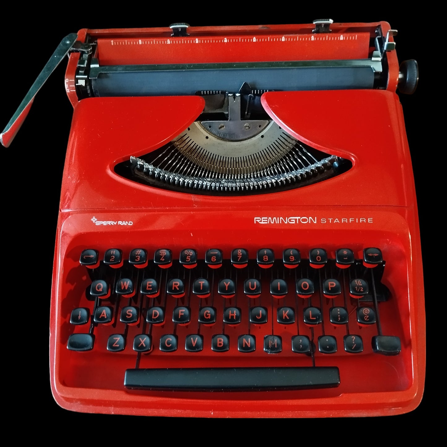 Image of Remington Starfire Sperry Rand Typewriter. Available at universaltypewritercompany.in