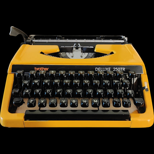 Image of Brother Deluxe 250TR Typewriter. Available from universaltypewritercompany.in