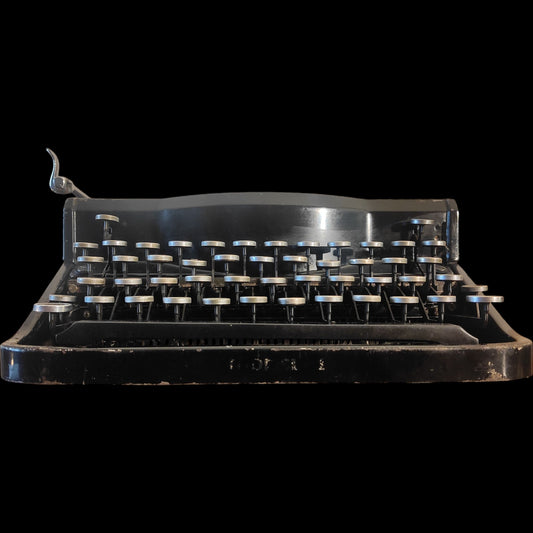 Image of Remington Noiseless Typewriter. Available from universaltypewritercompany.in