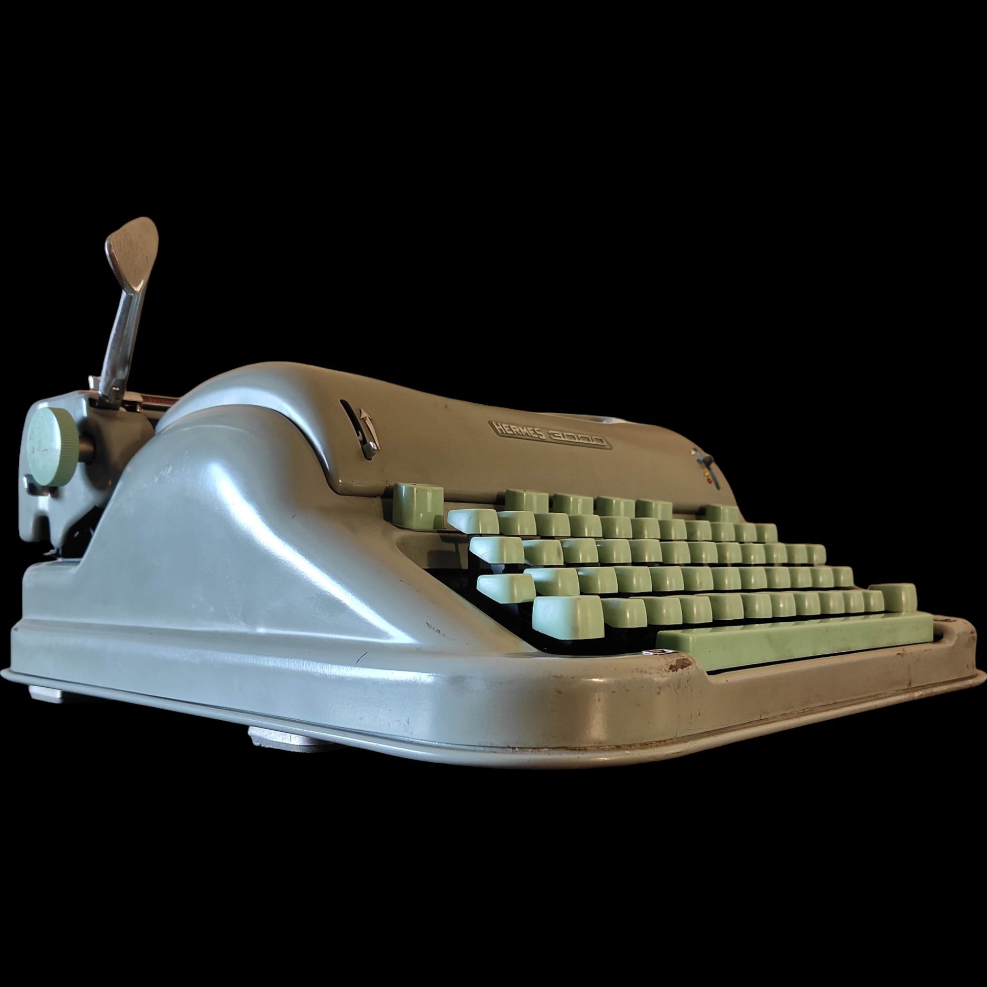 Image of Hermes 3000 Typewriter. Available from universaltypewritercompany.in