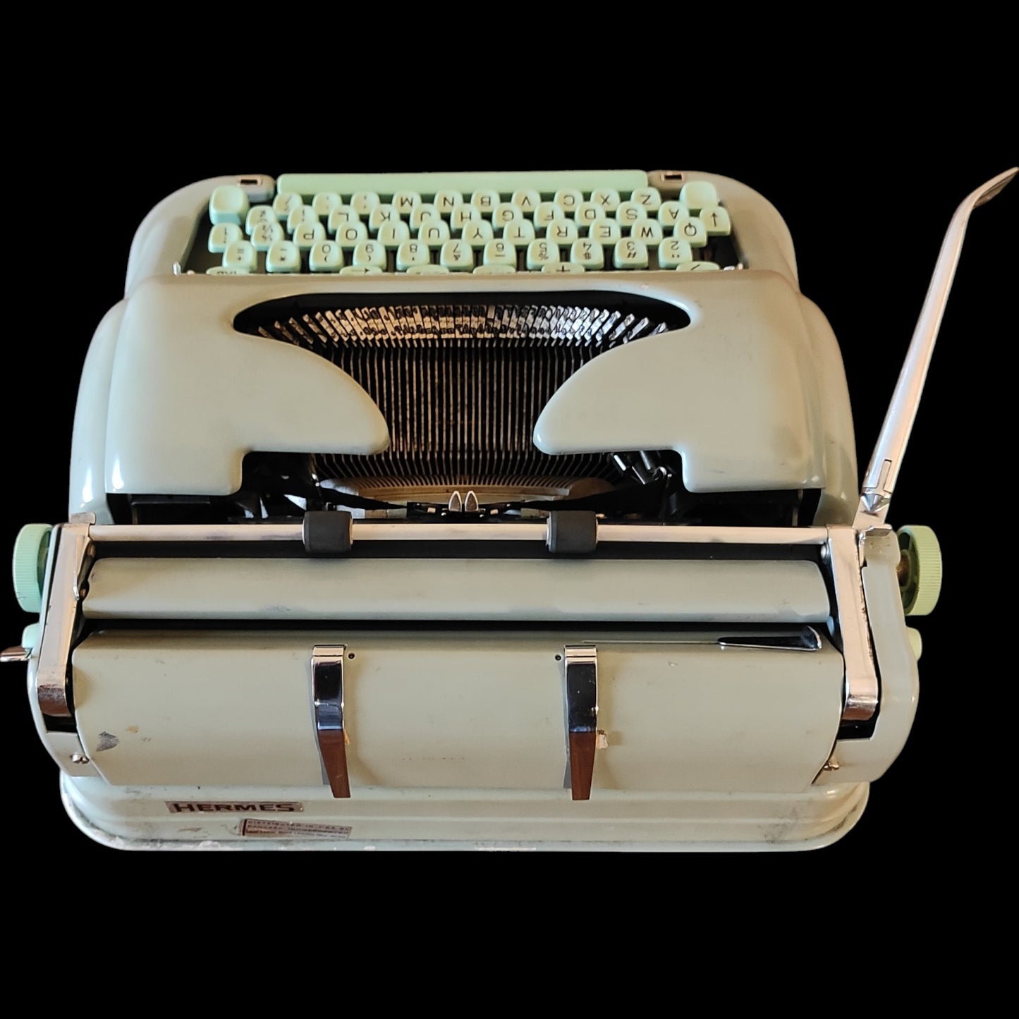 Image of Hermes 3000 Typewriter. Available from universaltypewritercompany.in