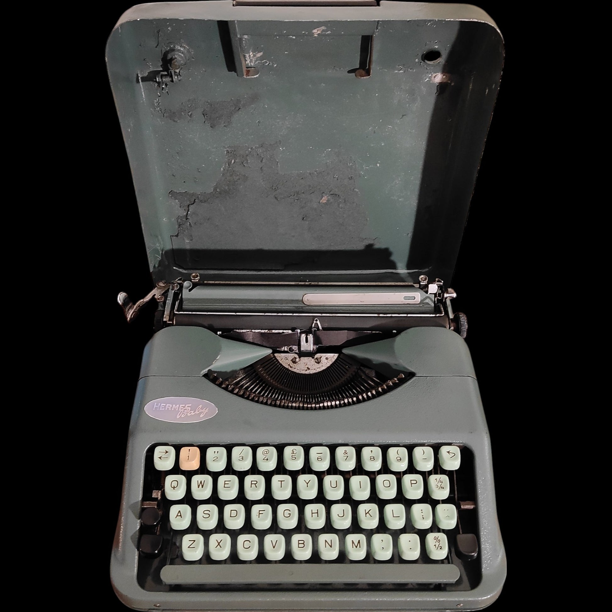 Image of Hermes Baby Typewriter. Available from universaltypewritercompany.in