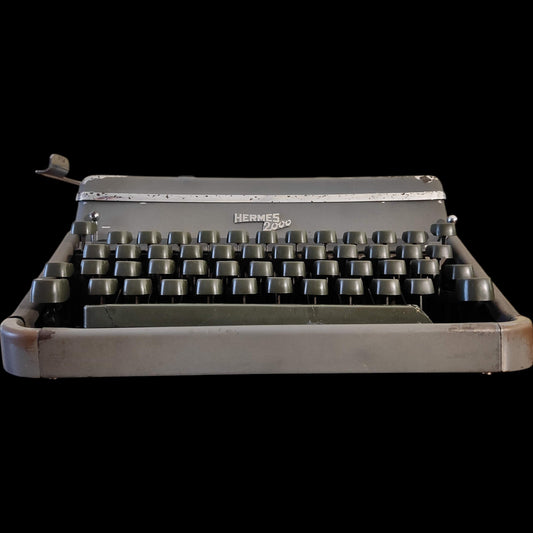 Image of Hermes 2000 Typewriter. Available from universaltypewritercompany.in