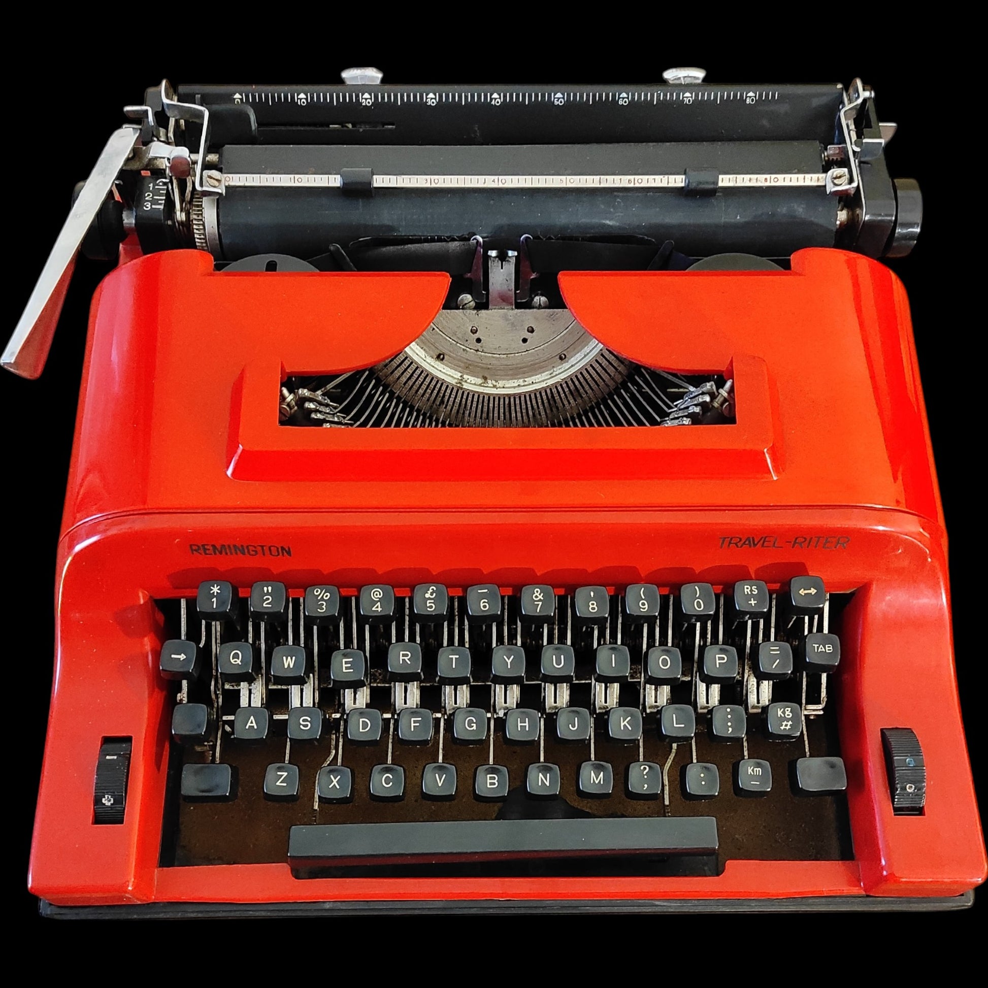 Image of Remington Travel-Riter Typewriter. Available from universaltypewritercompany.in