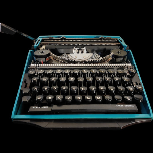 Image of SCM Smith Corona GT Typewriter. Available from universaltypewritercompany.in