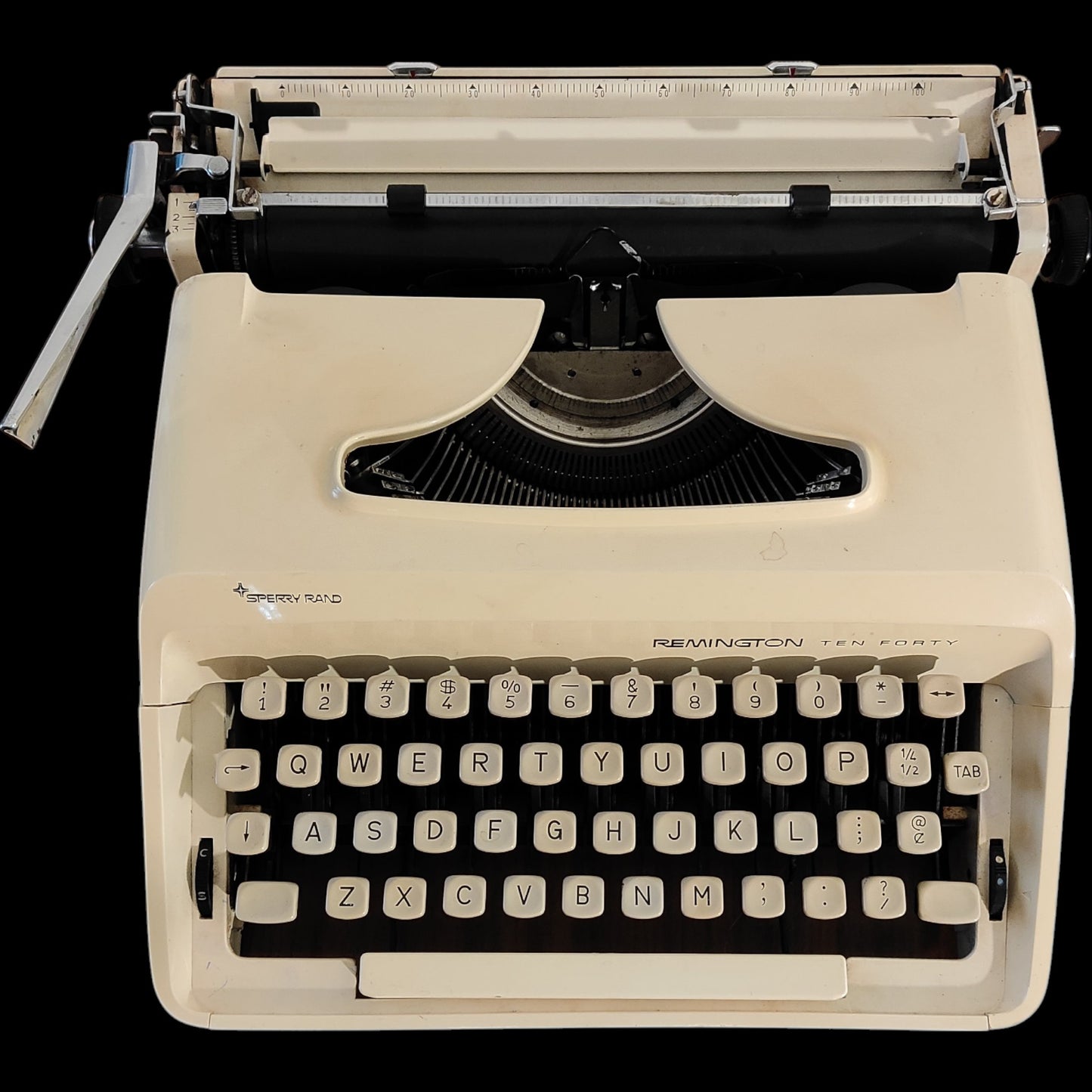 Image of Remington Ten Forty Typewriter. Available from universaltypewritercompany.in