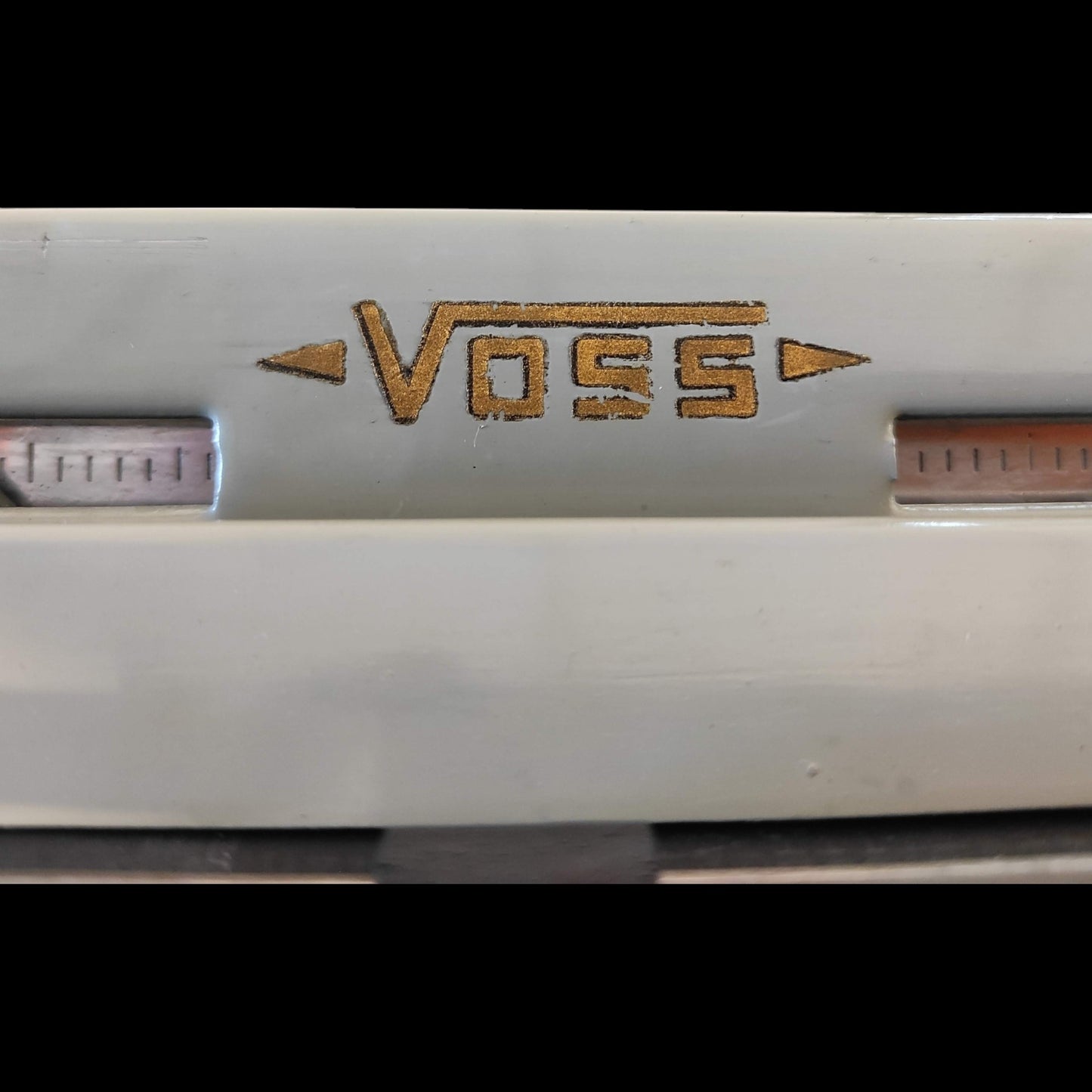 Image of Voss Typewriter. Available from universaltypewritercompany.in