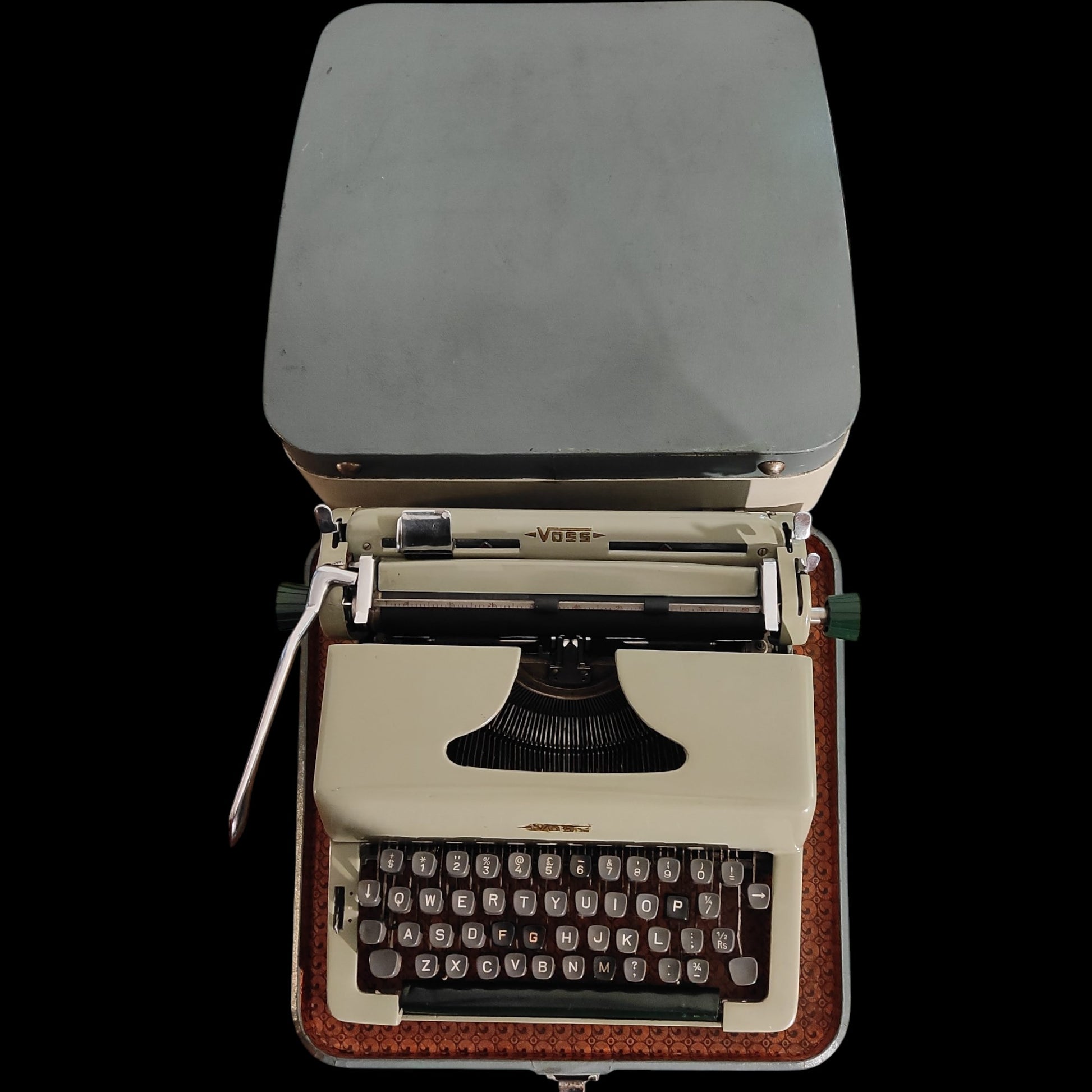 Image of Voss Typewriter. Available from universaltypewritercompany.in