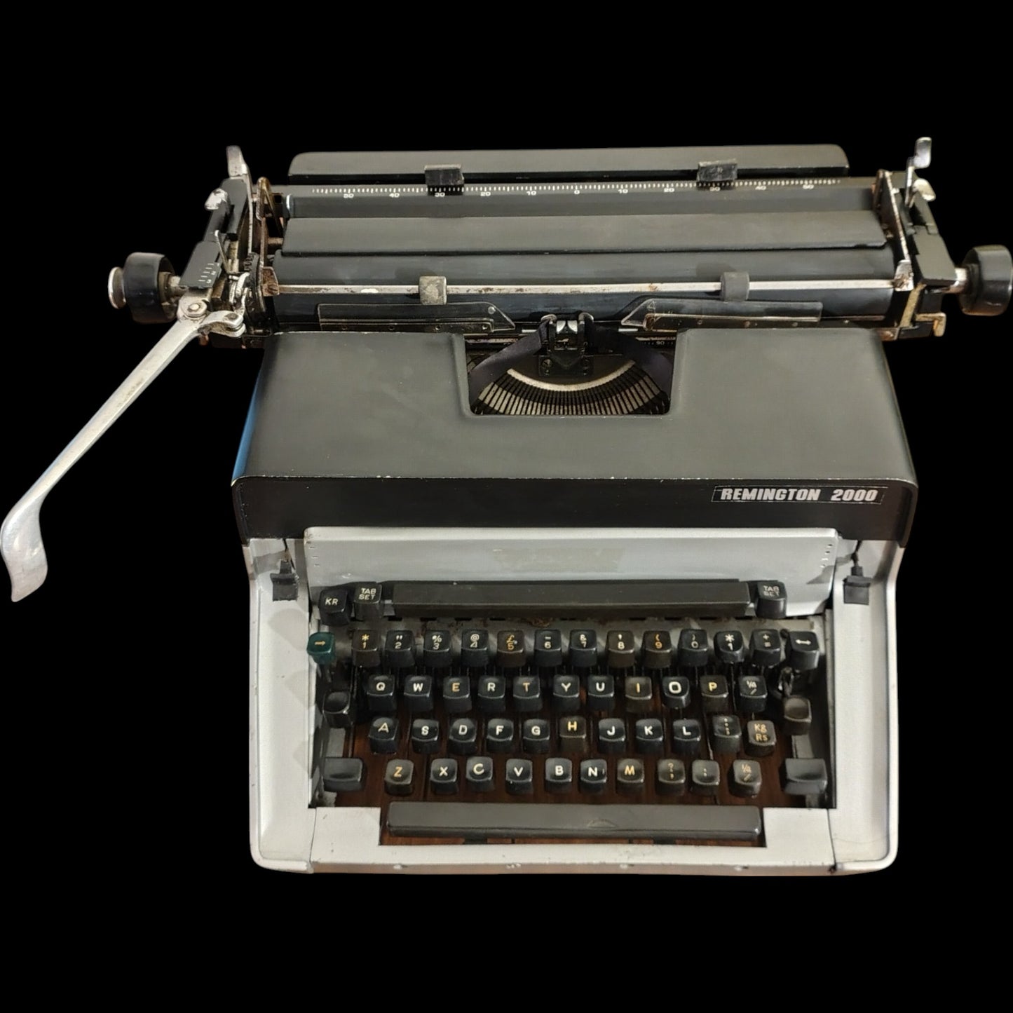 Image of Remington 2000 Typewriter. Available from universaltypewritercompany.in