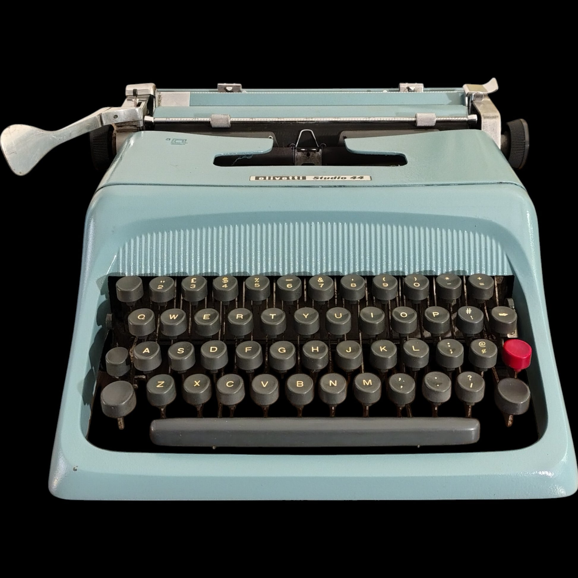 Image of Olivetti Studio 44 Typewriter. Available from universaltypewritercompany.in