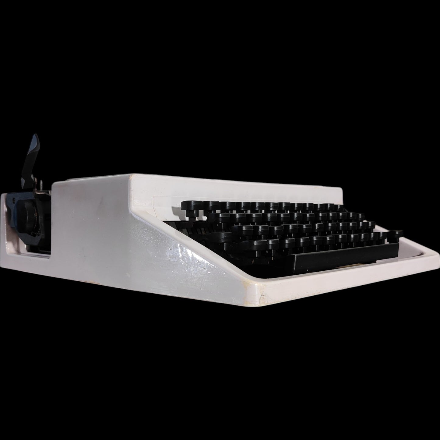 Image of Underwood 310 Typewriter. Available from universaltypewritercompany.in