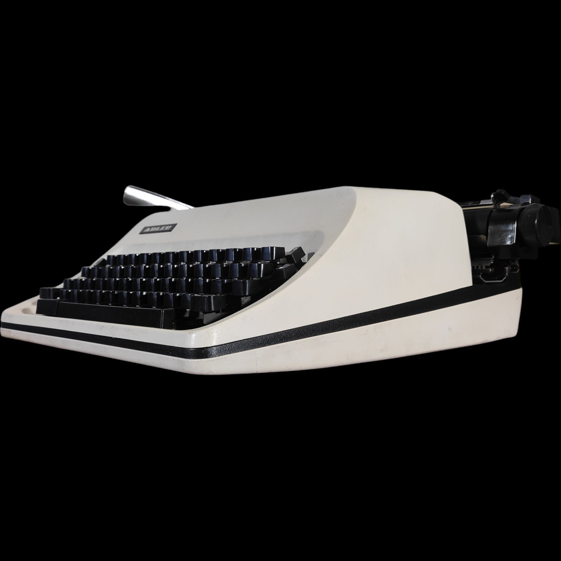 Image of Adler Junior 13 Typewriter. Available from universaltypewritercompany.in