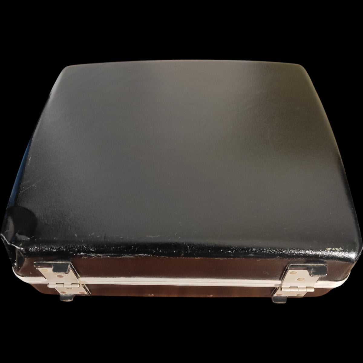 Image of Royal Safari Typewriter.
Available from universaltypewritercompany.in