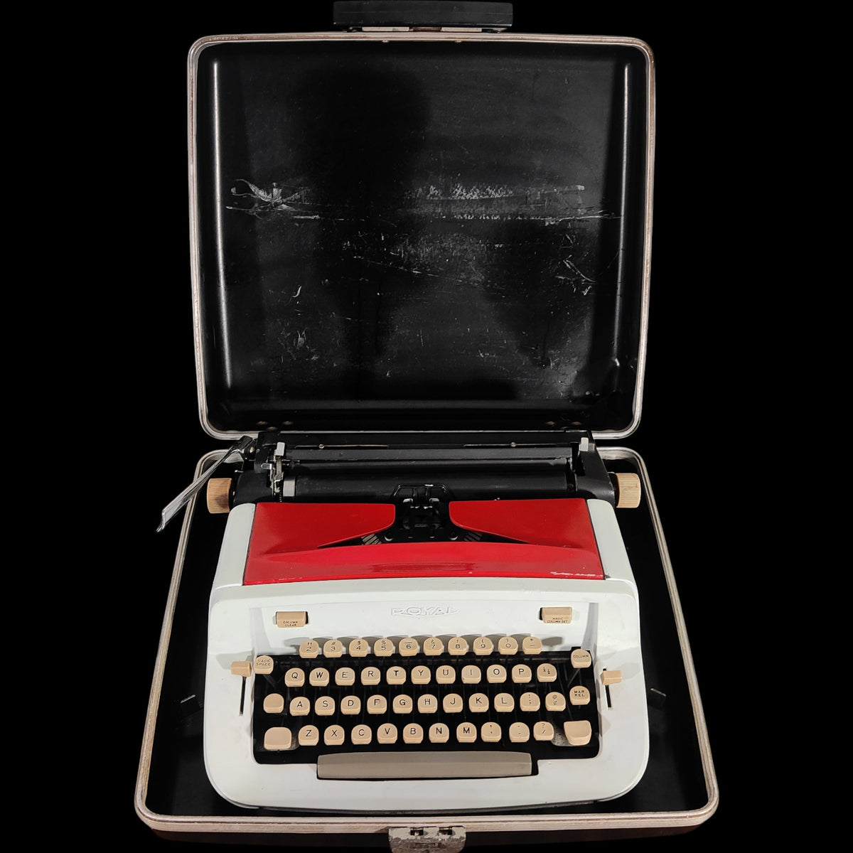 Image of Royal Safari Typewriter.
Available from universaltypewritercompany.in