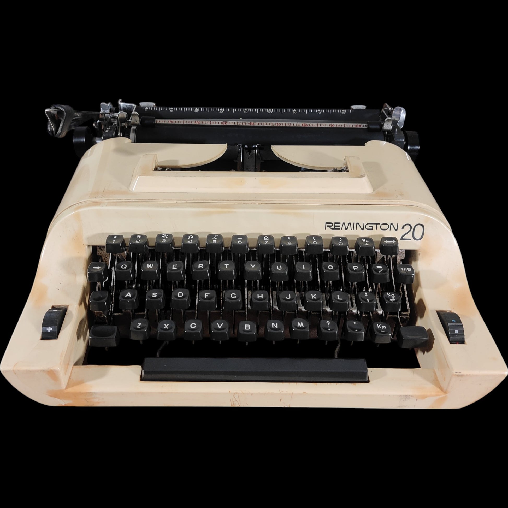 Image of Remington 20 Typewriter. Available from universaltypewritercompany.in