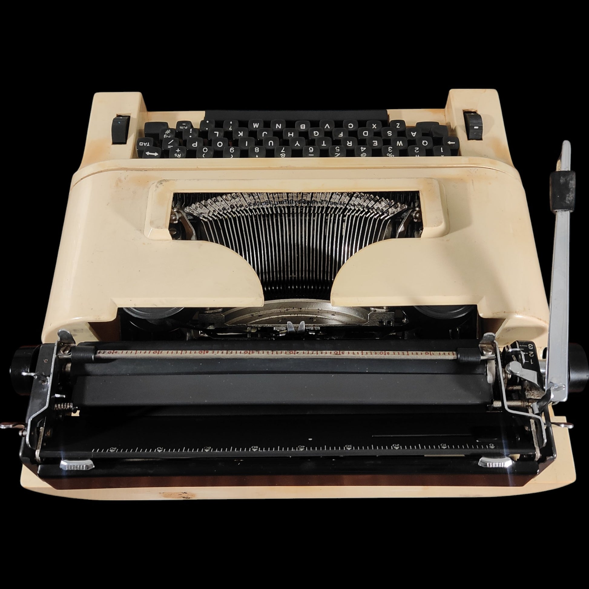 Image of Remington 20 Typewriter. Available from universaltypewritercompany.in